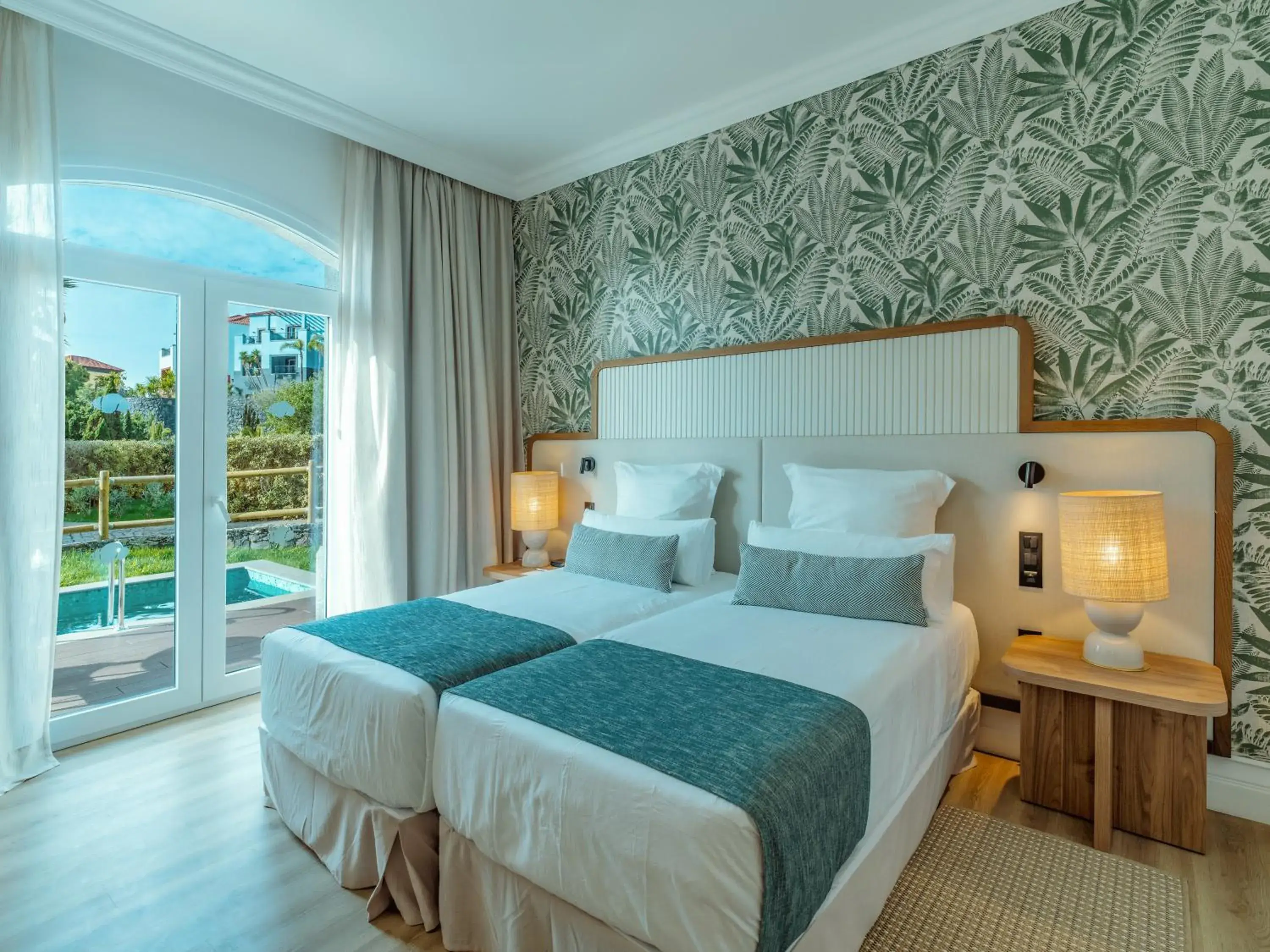 Preferred Club Double Room with direct access to the pool - single occupancy in Dreams Madeira Resort Spa & Marina Preferred Club Double Room with direct access to the pool - single occupancy in Dreams Madeira Resort Spa & Marina