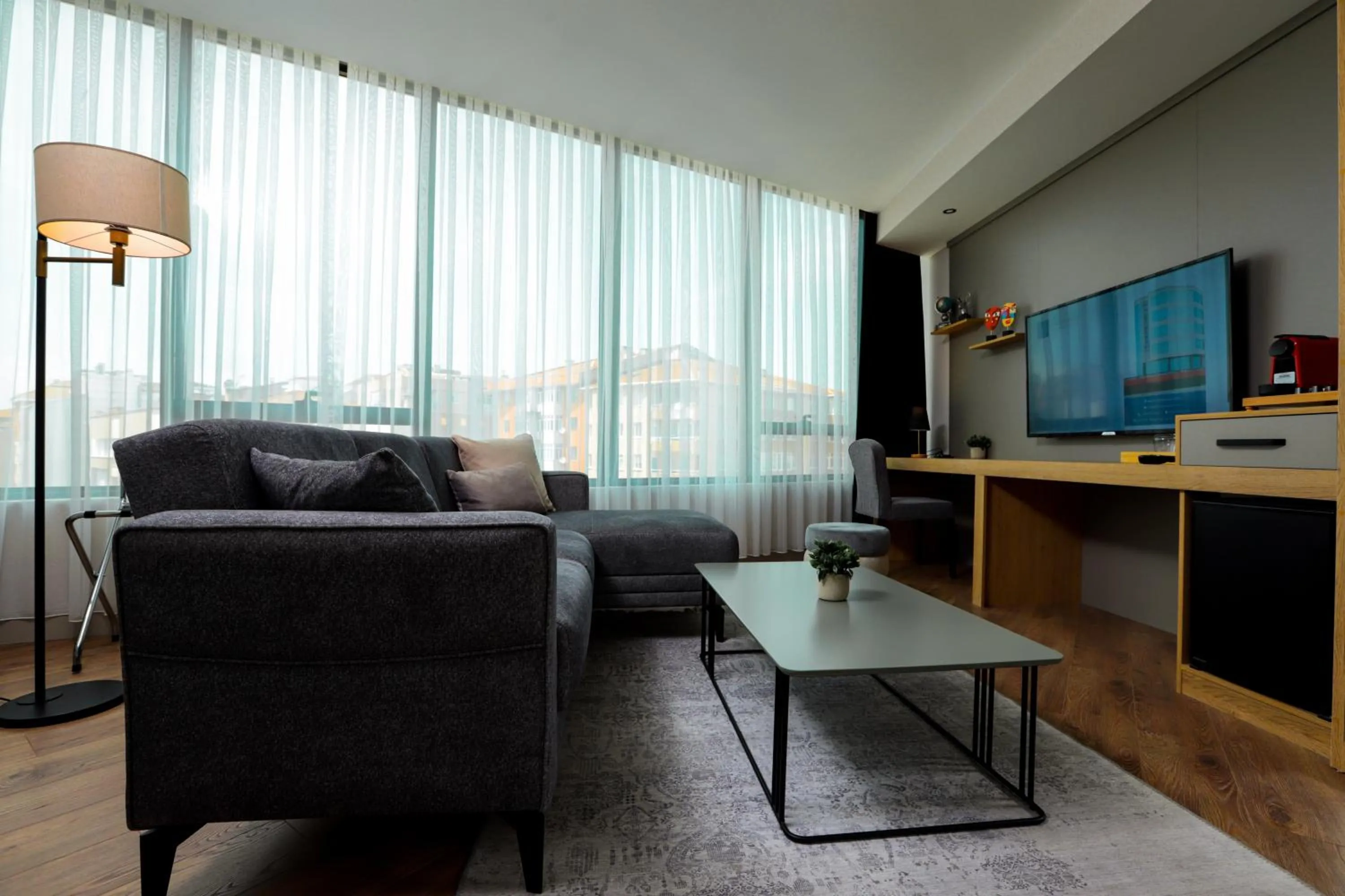 Seating area in Brand Business Hotel