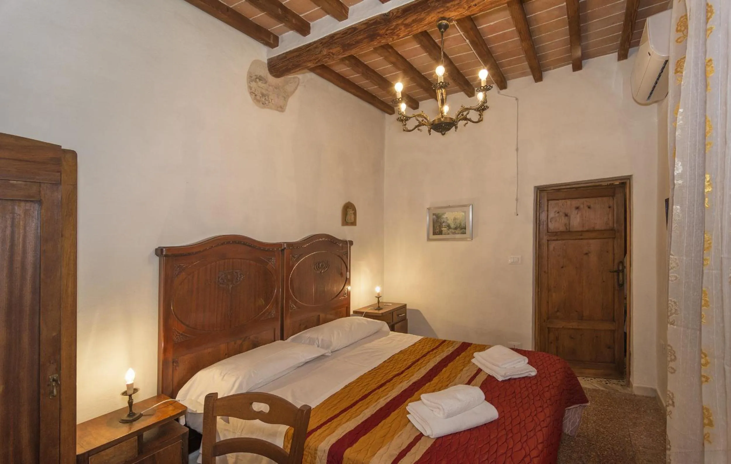 Bed in B&B Due Borghi
