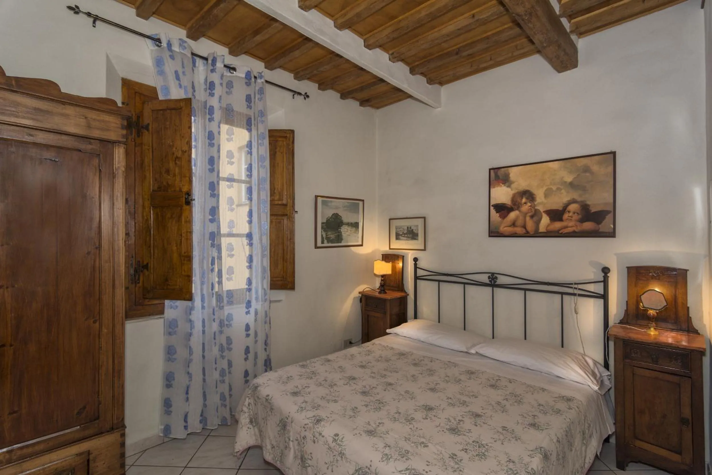 Bed in B&B Due Borghi