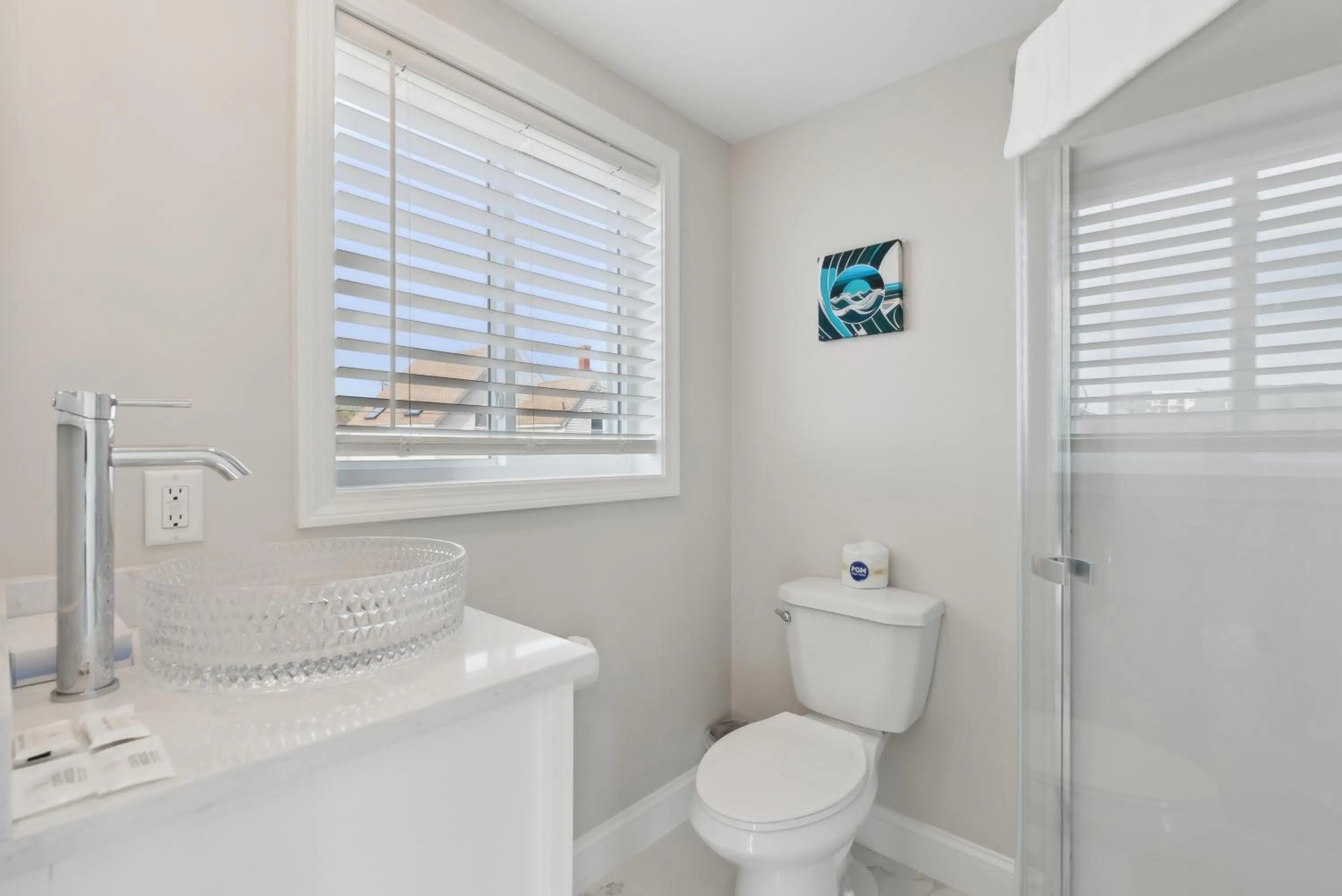 Shower in The Voyager