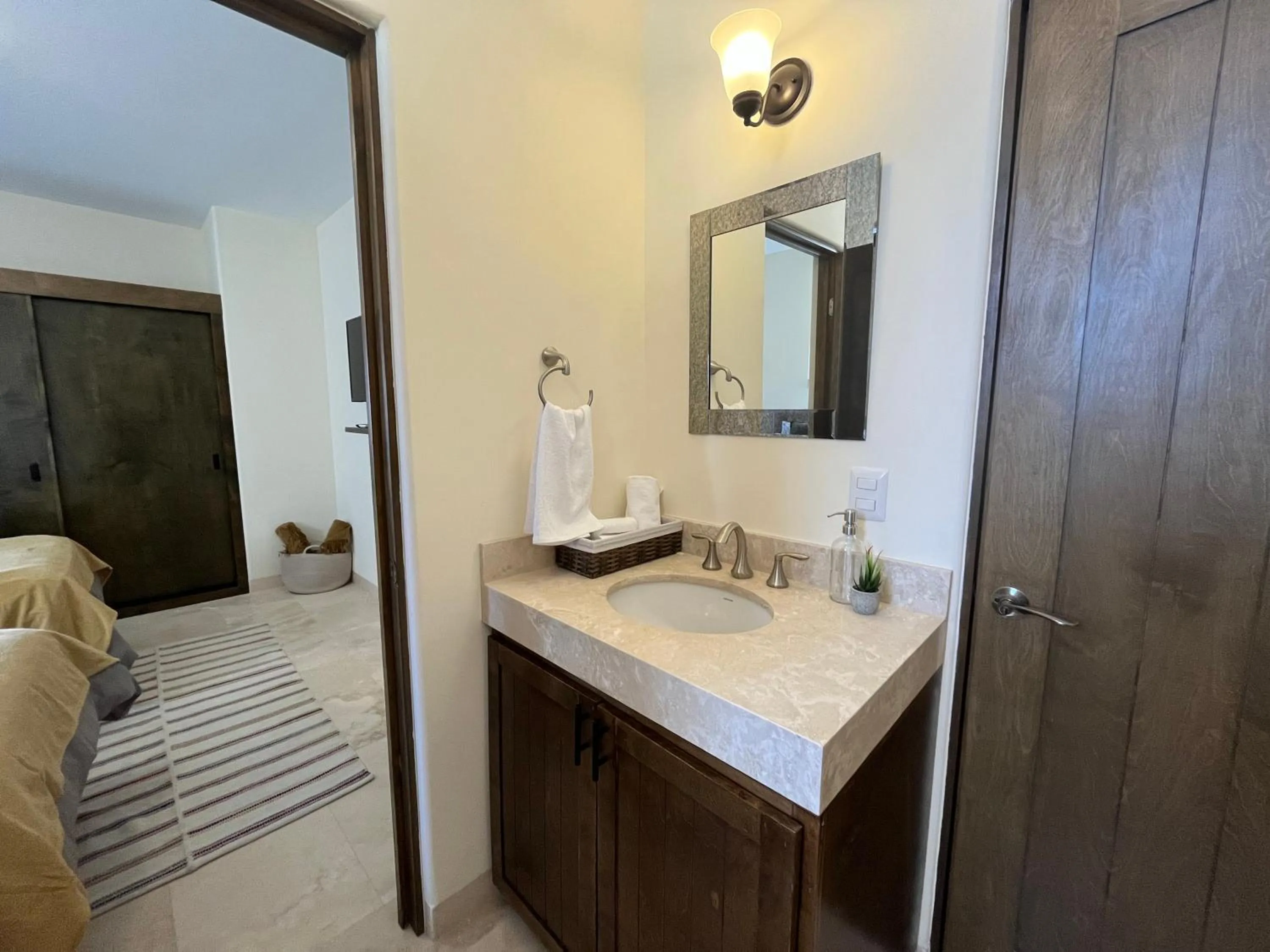 Bathroom in Beautyful and stuning condo 3bd