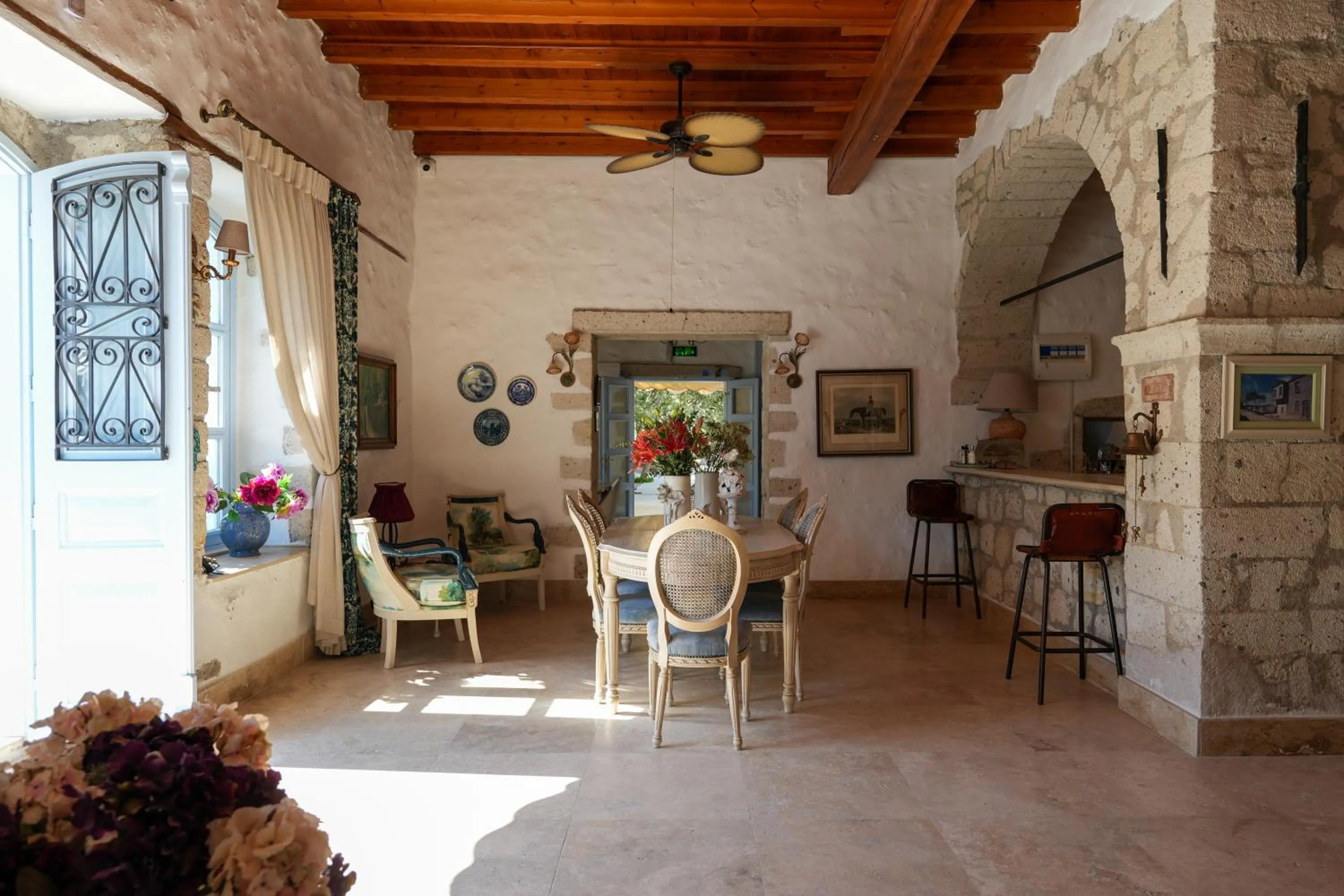 Property building in Alaçatı Taş Otel