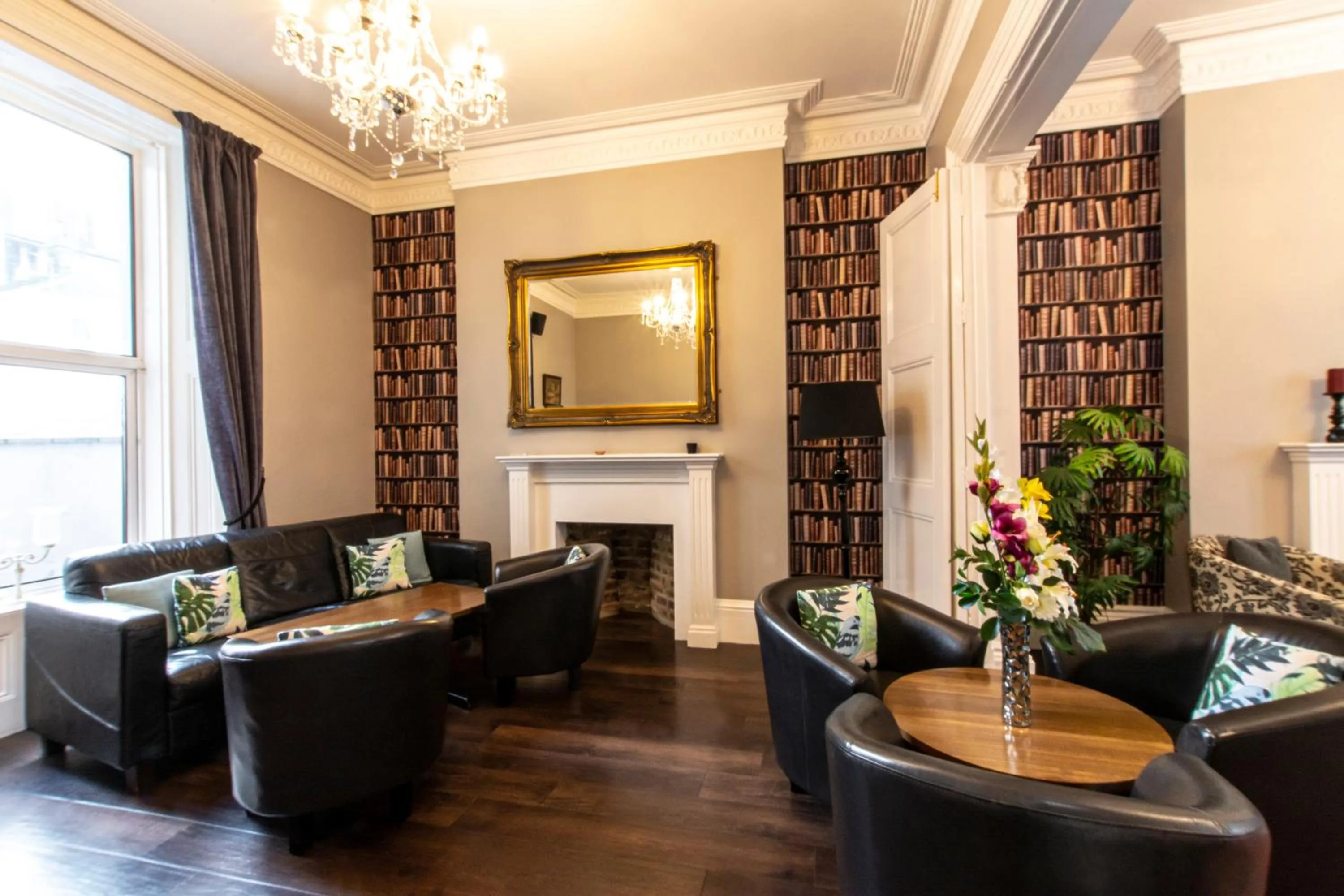 Lounge or bar in The Grosvenor Plymouth
