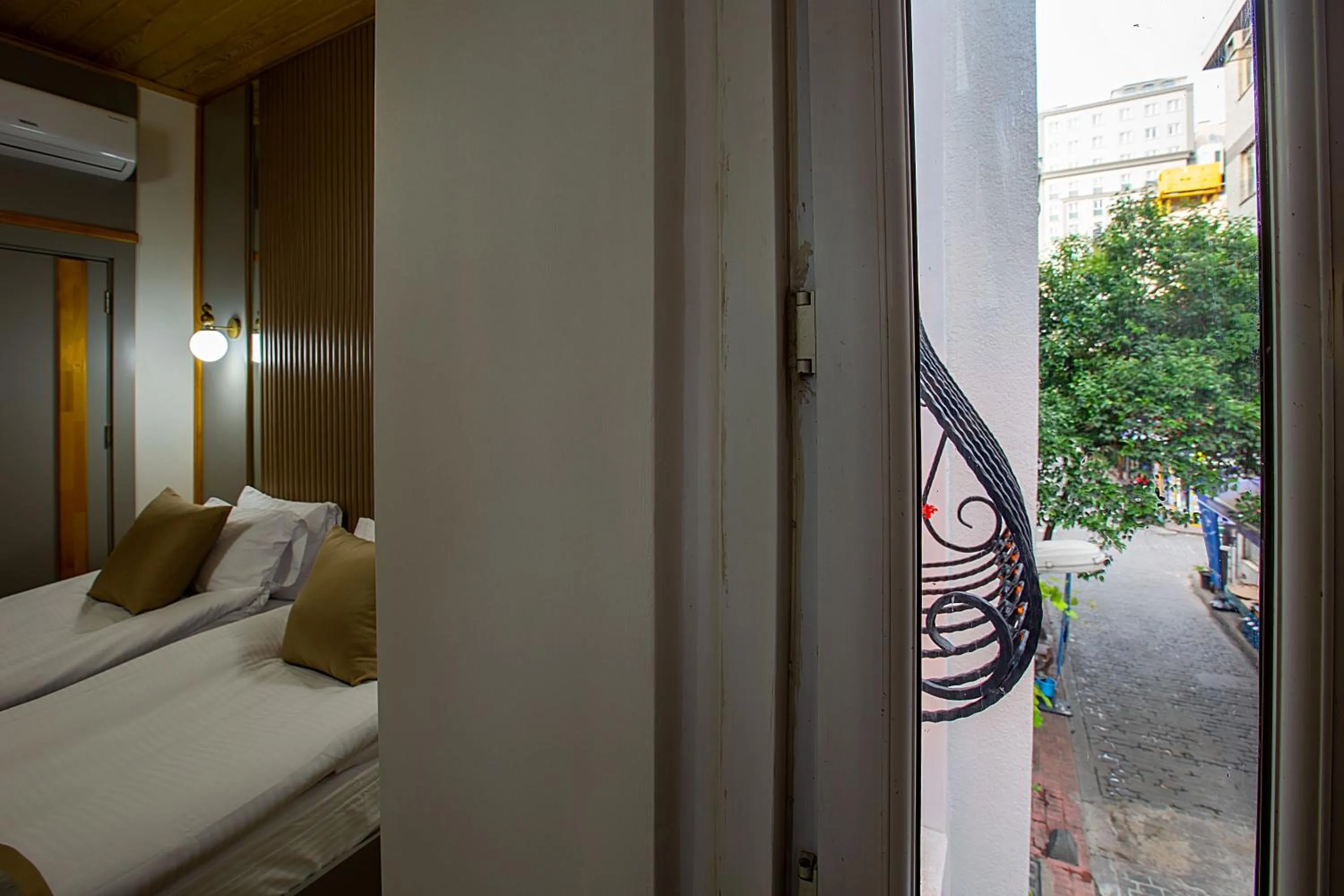 Bed in Guldehan Hotel