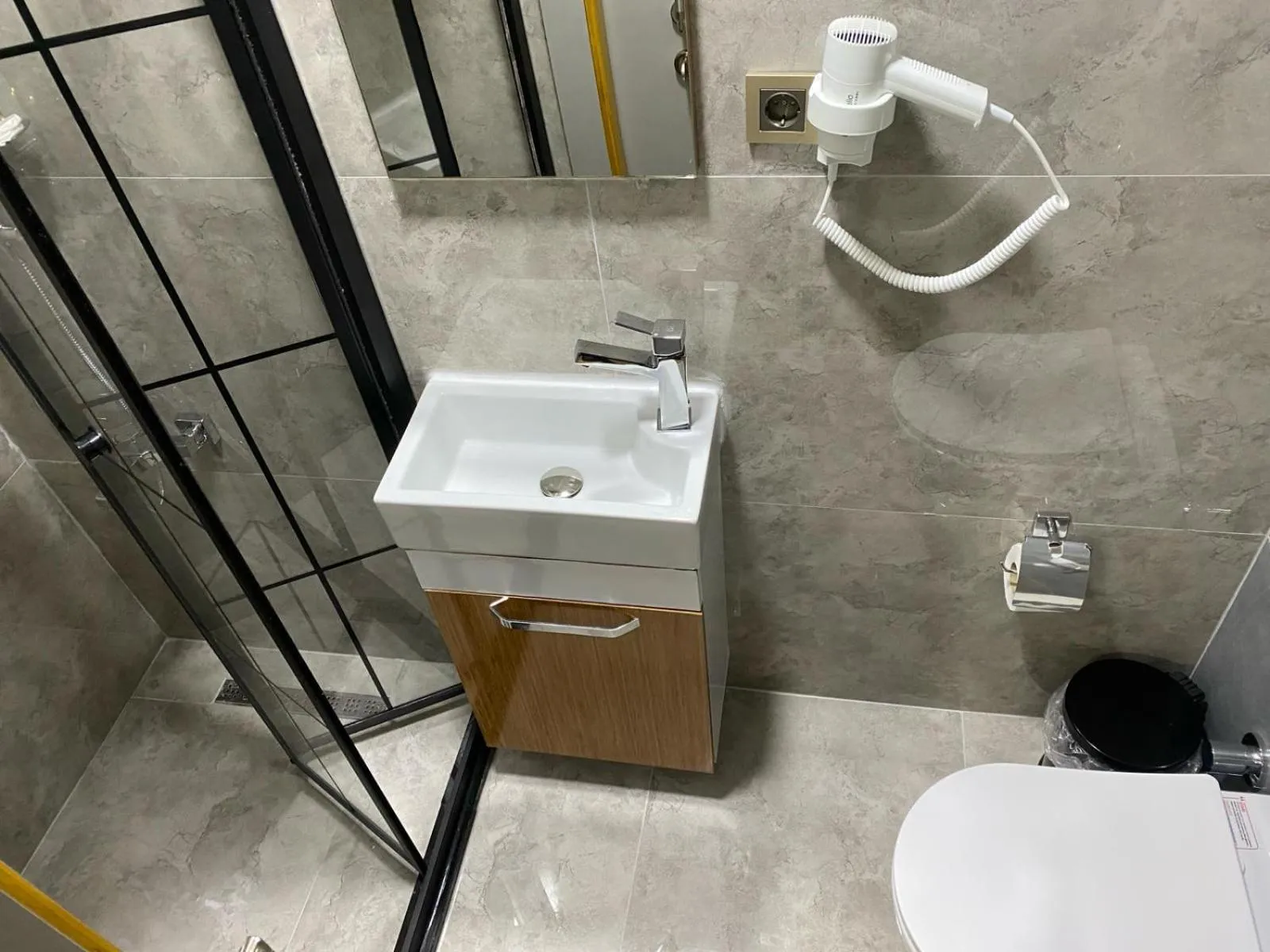 Bathroom in Guldehan Hotel