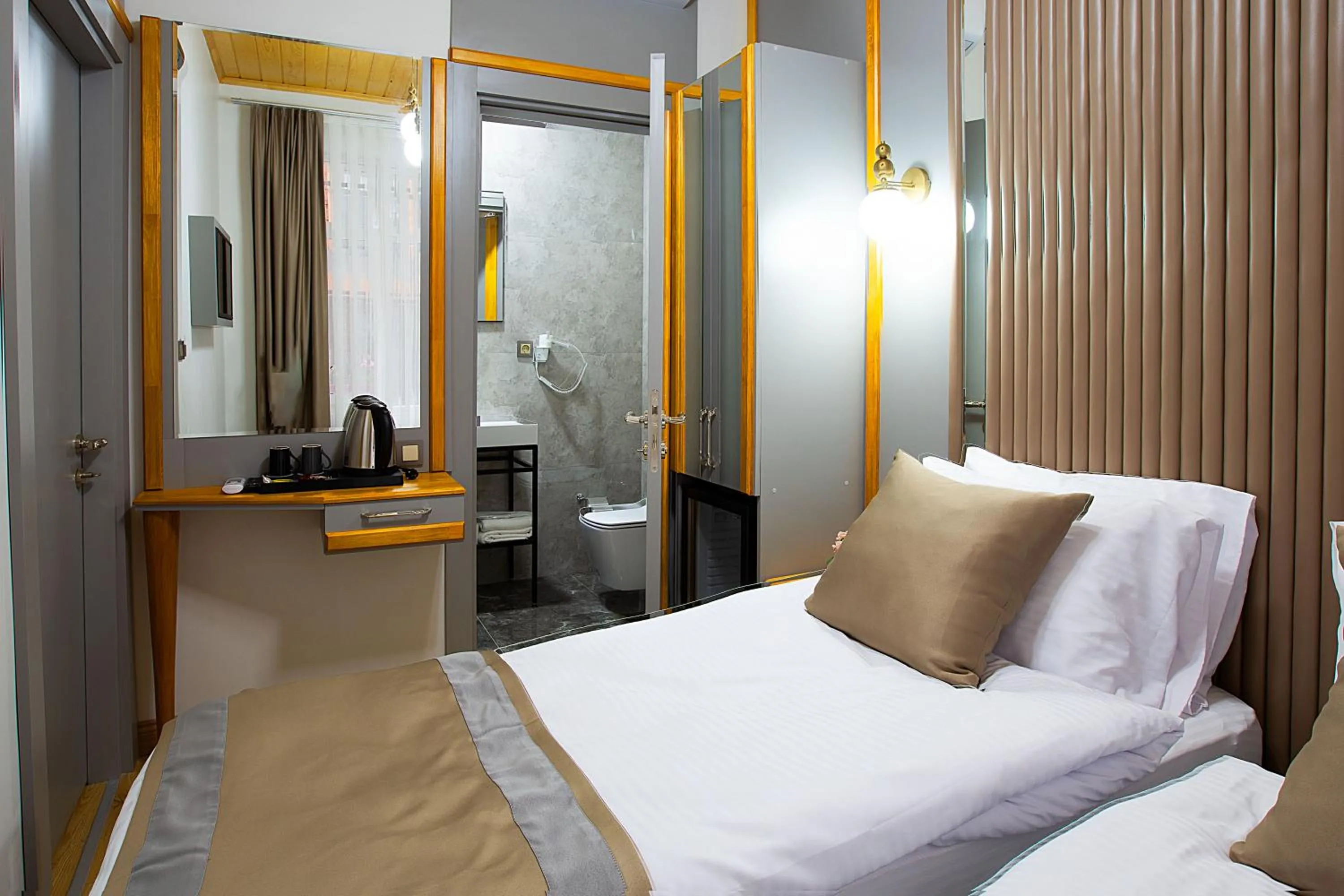 Bed in Guldehan Hotel