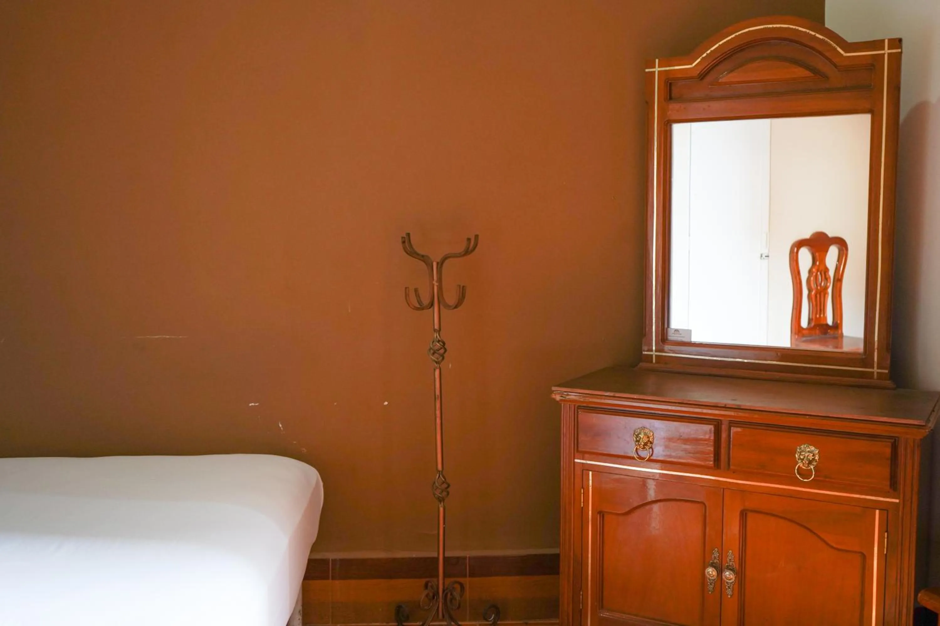 Bedroom, Bed in OYO Hotel El Conquistador