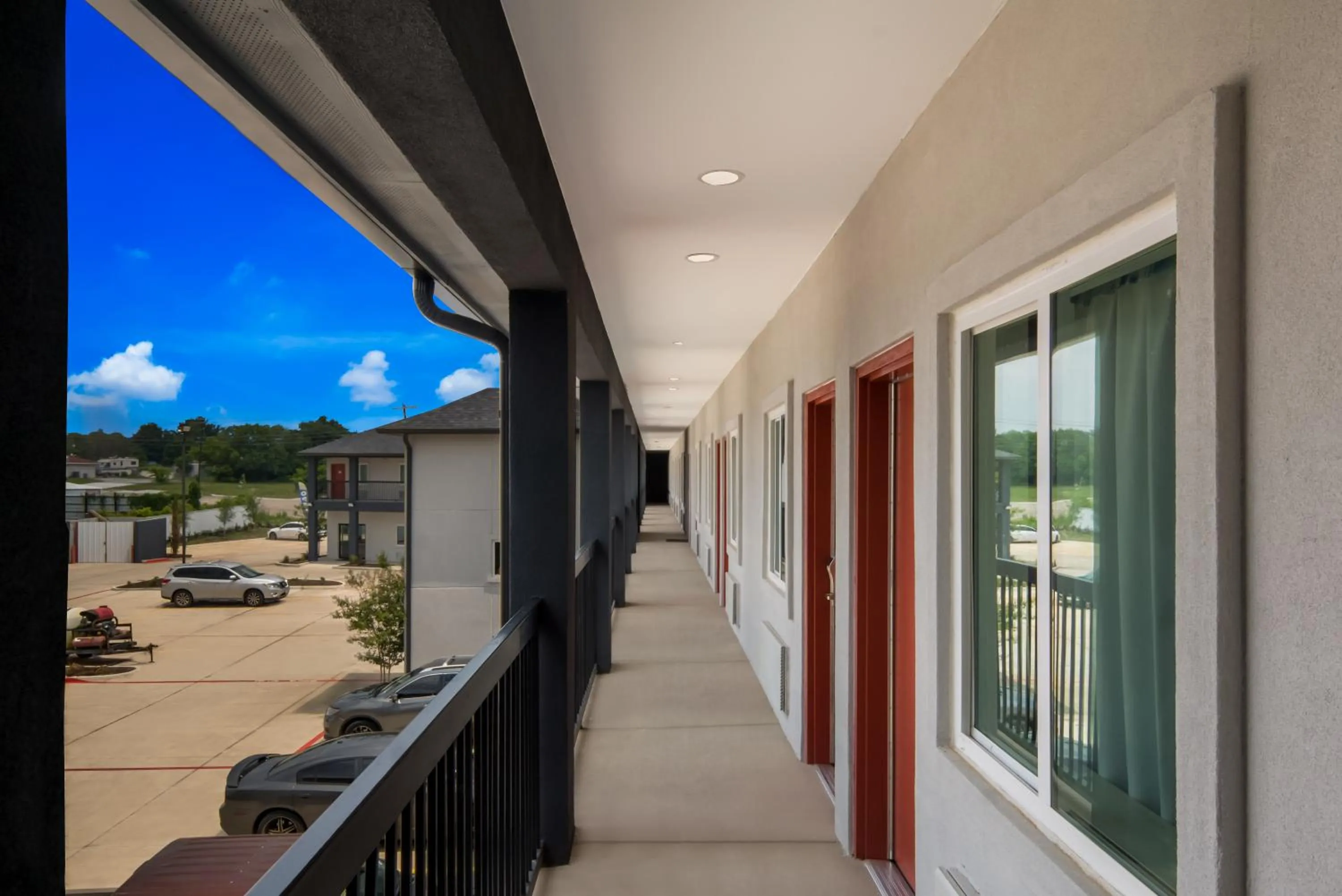 Property building in Scottish Inns- Forest Hill