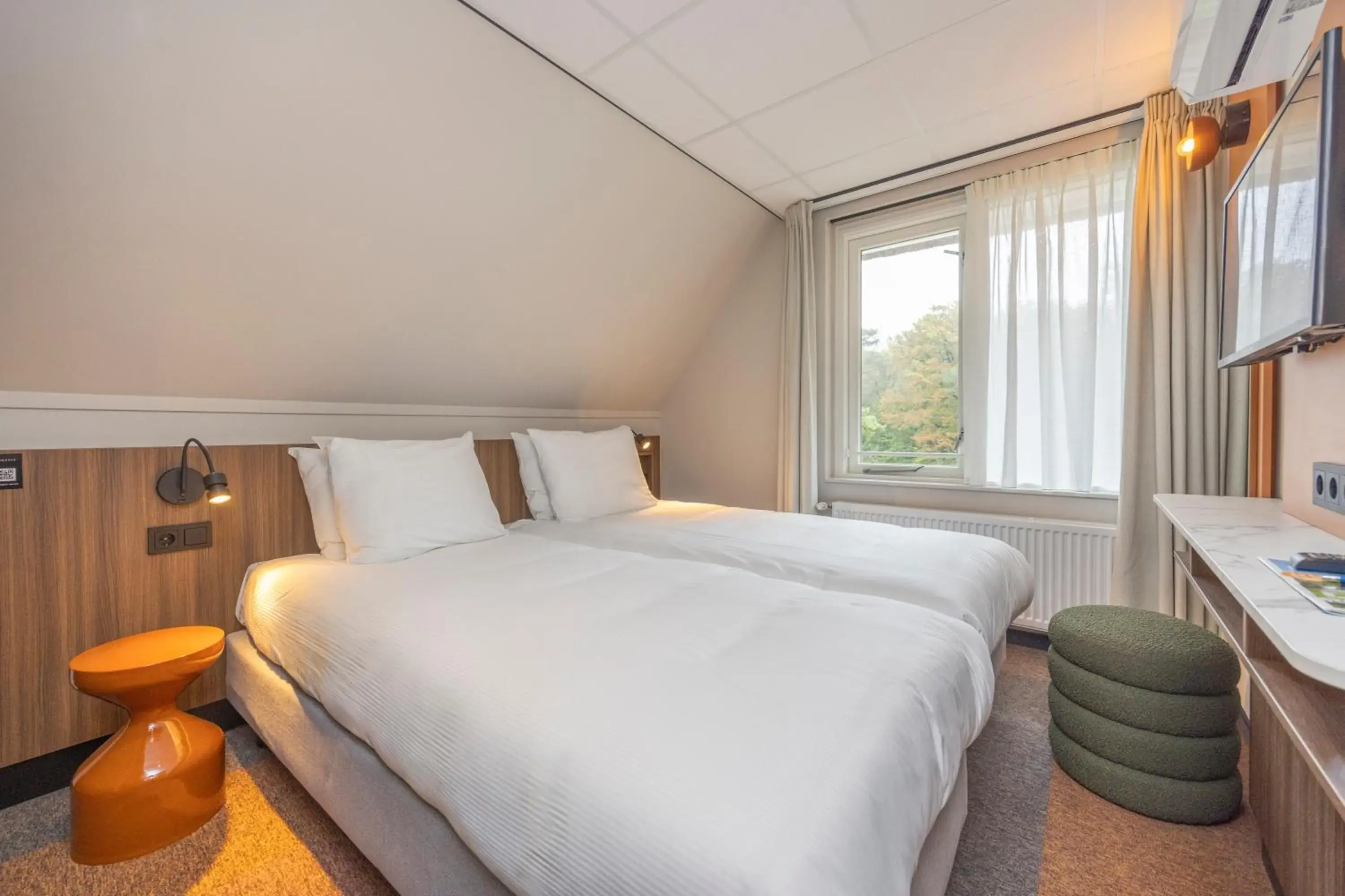 Small Double Room in Fletcher Boutique Hotel De Mallejan Small Double Room in Fletcher Boutique Hotel De Mallejan