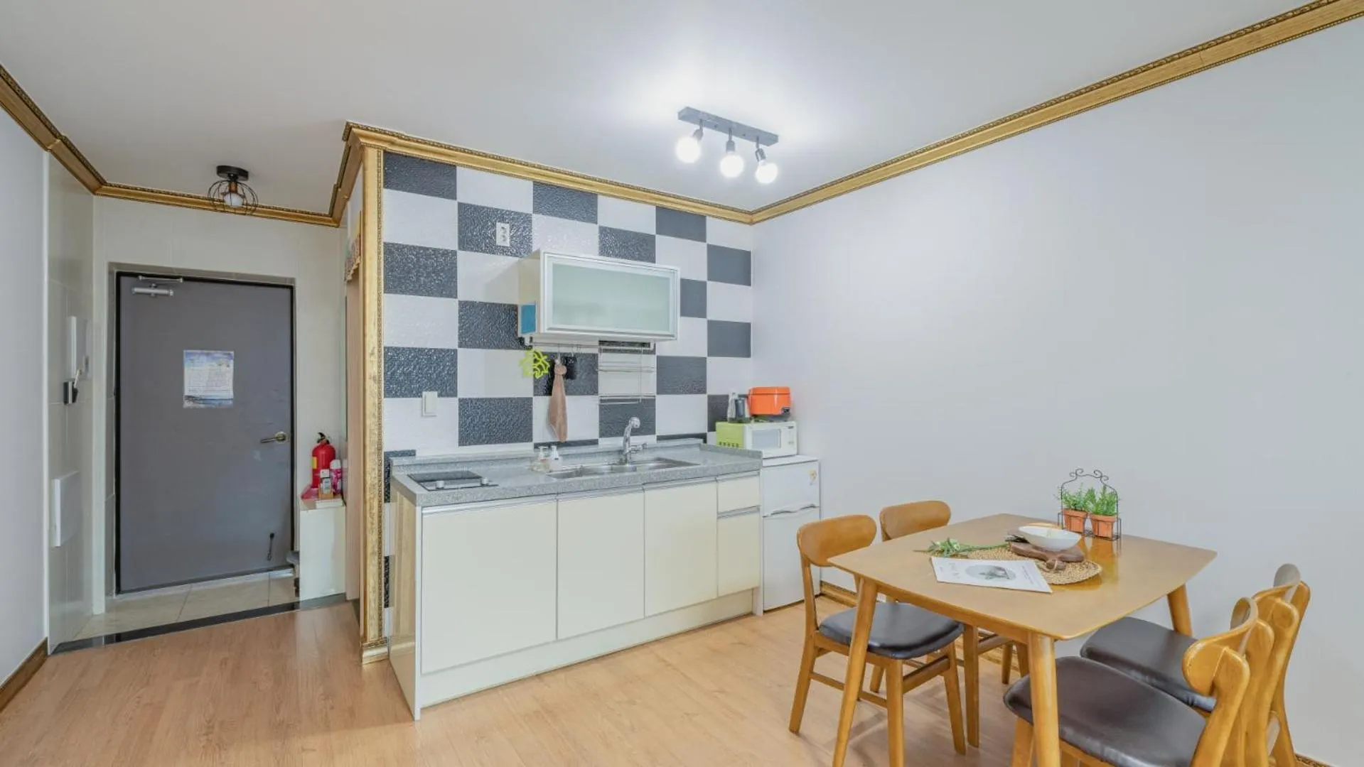 Kitchen or kitchenette in Maremonte Pension