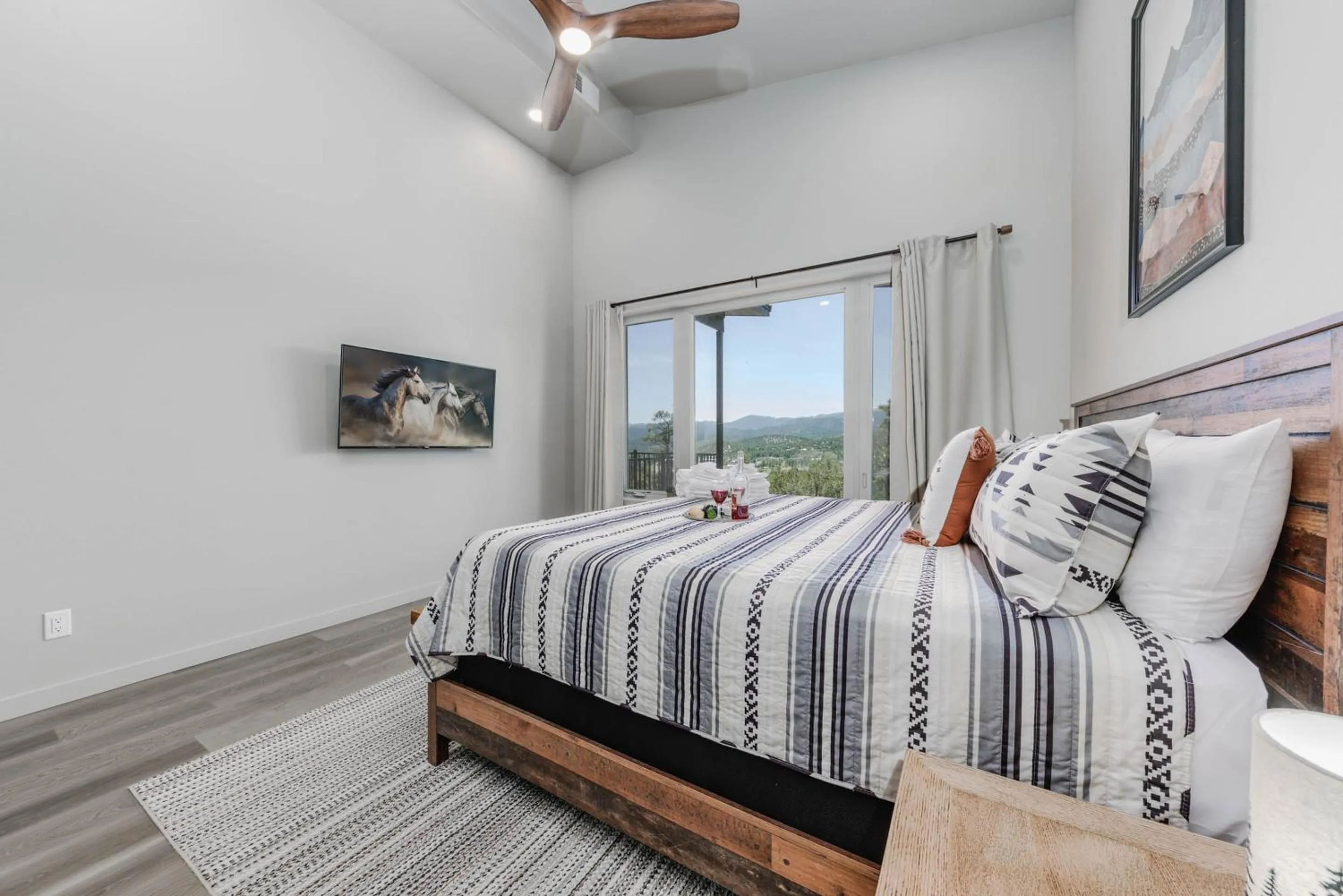 Property building, Bed in Viewtopia