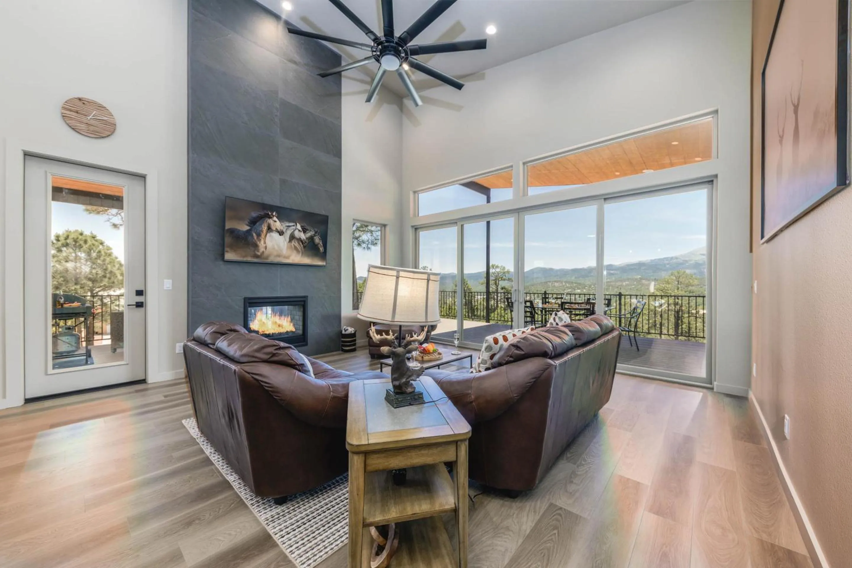 Property building in Viewtopia