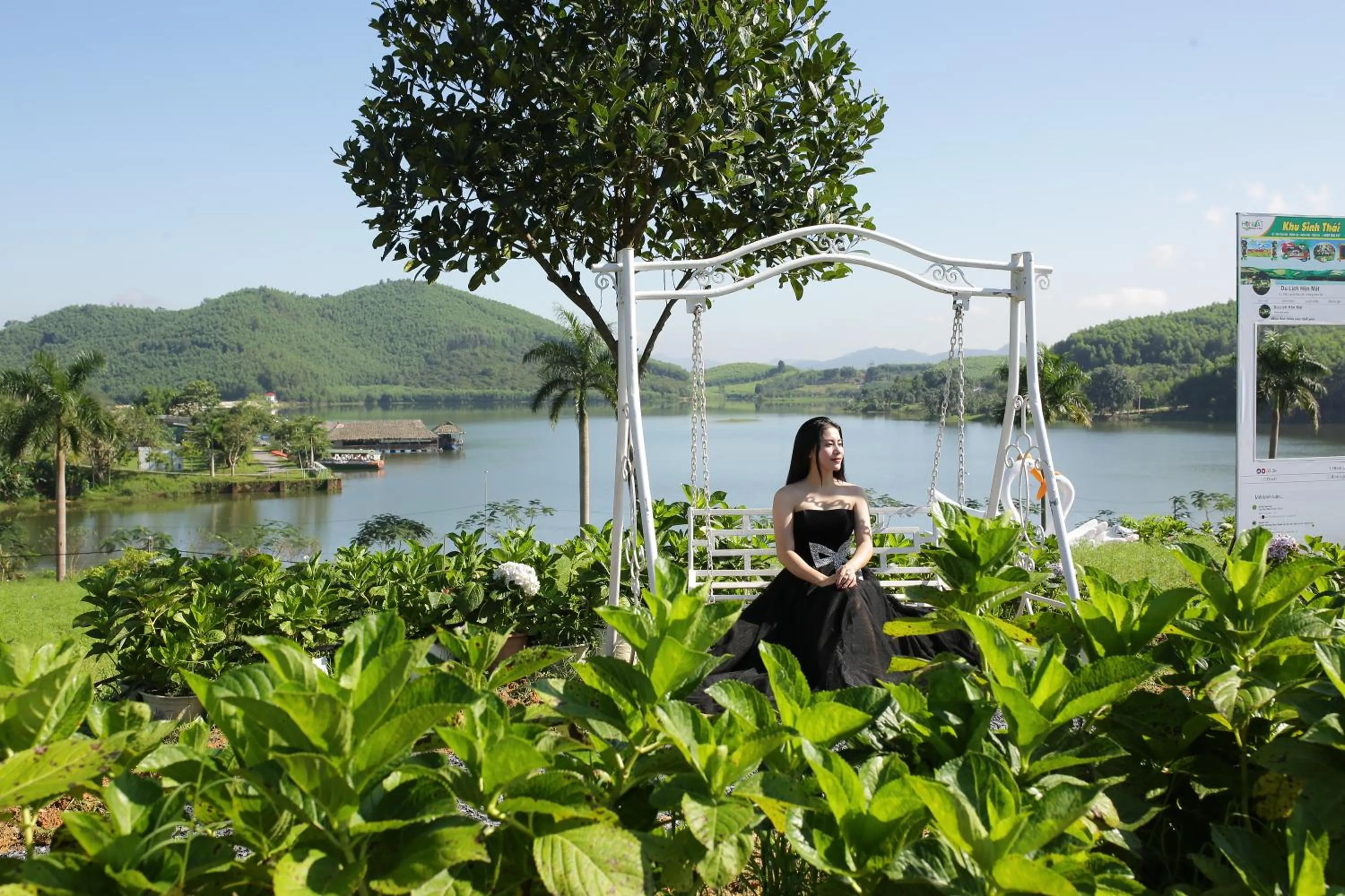 Patio in KHU DU LỊCH SINH THÁI HÒN MÁT