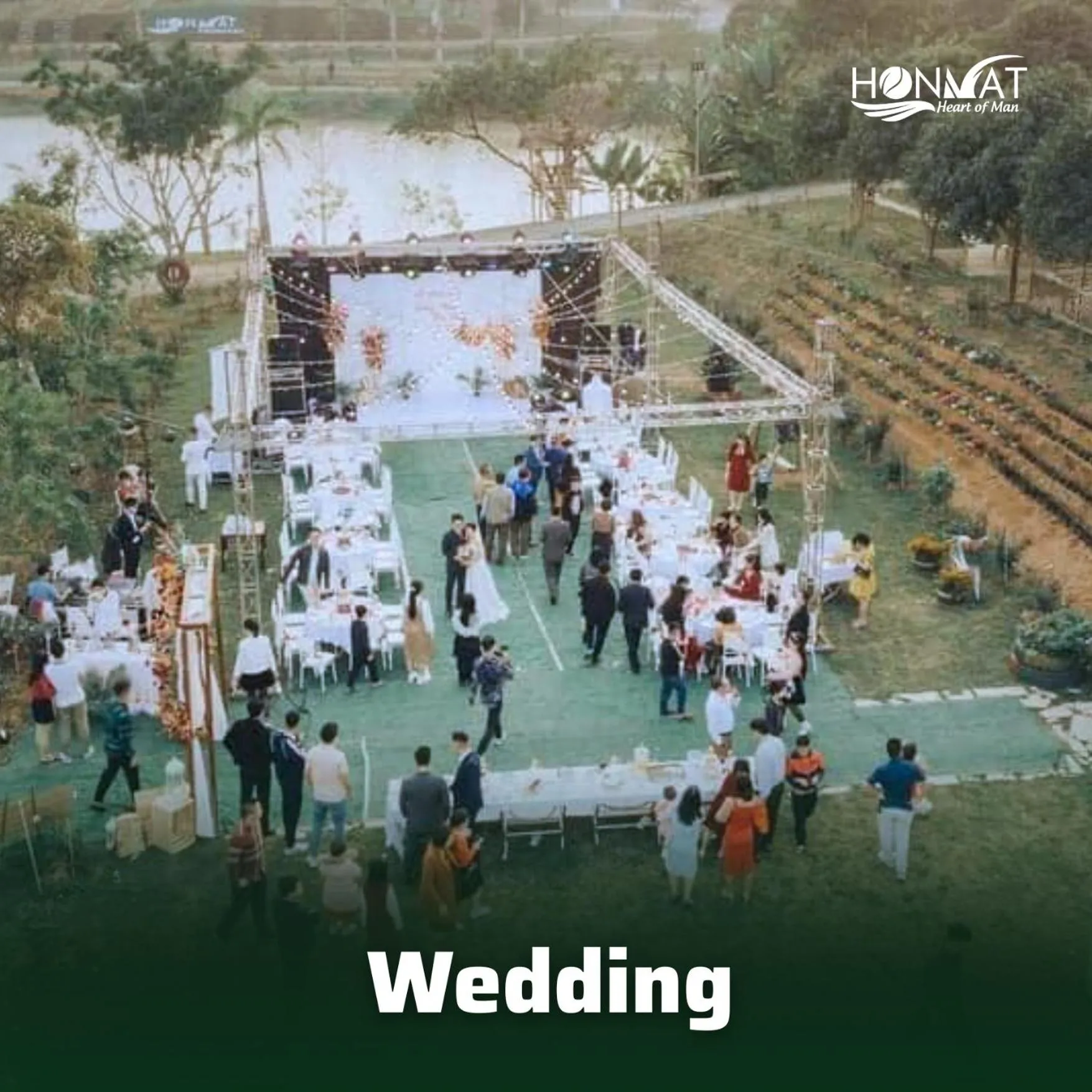 People in KHU DU LỊCH SINH THÁI HÒN MÁT