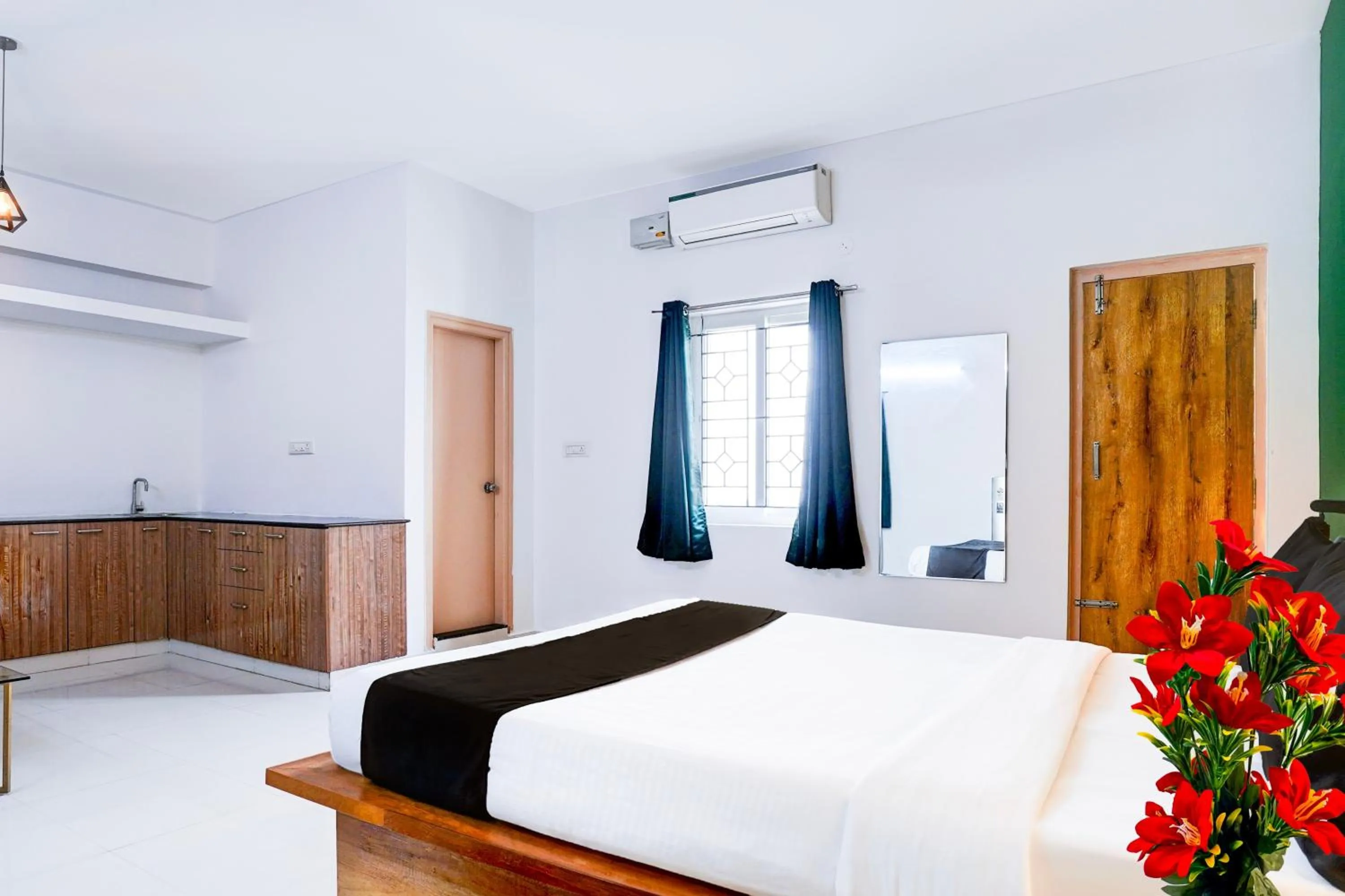 Bedroom, Bed in Super Collection O Sarjapura Road Kasavanahalli