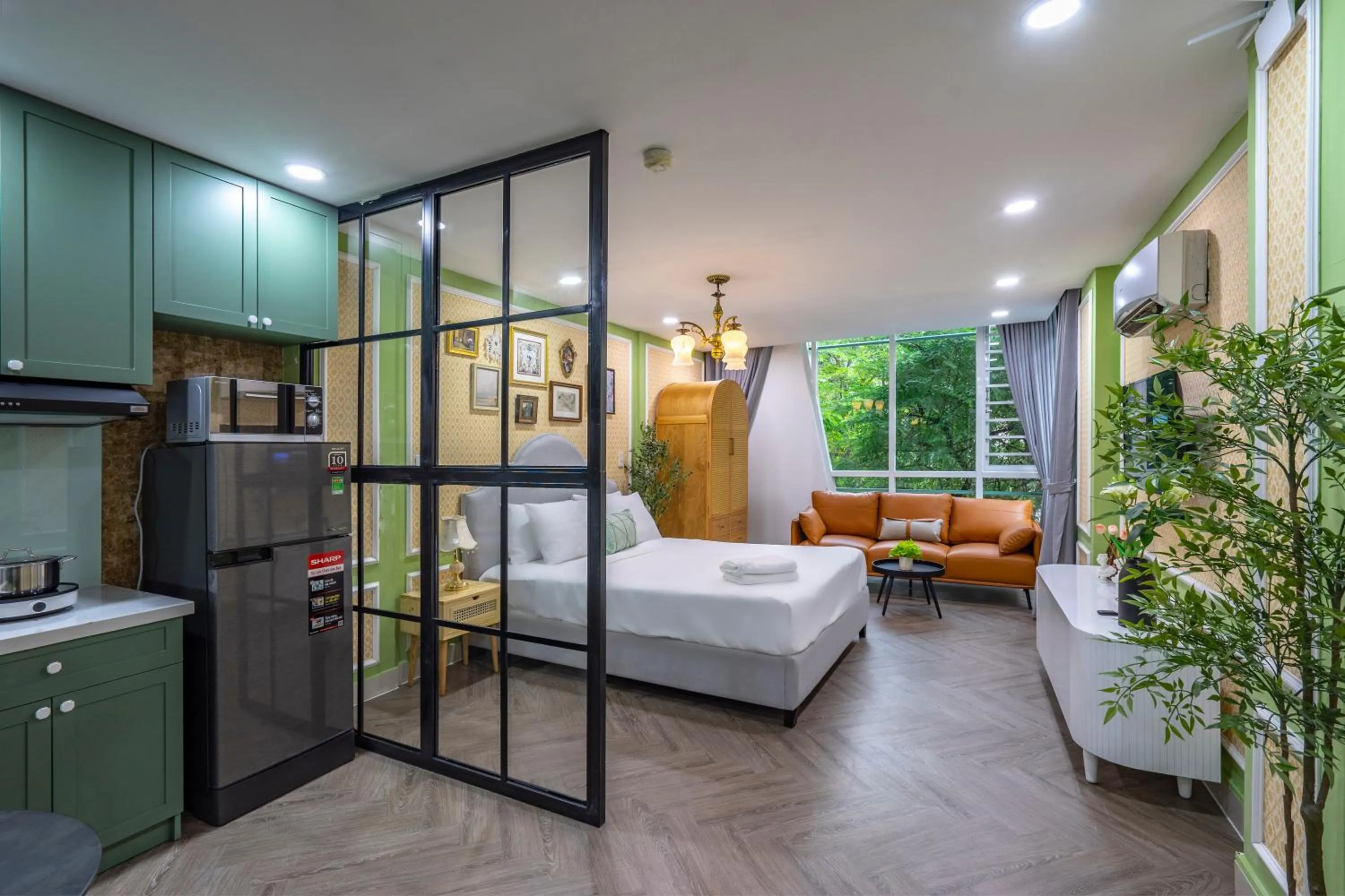 Photo of the whole room, Bed in SAZI Church View Home - Free Nails HairWash