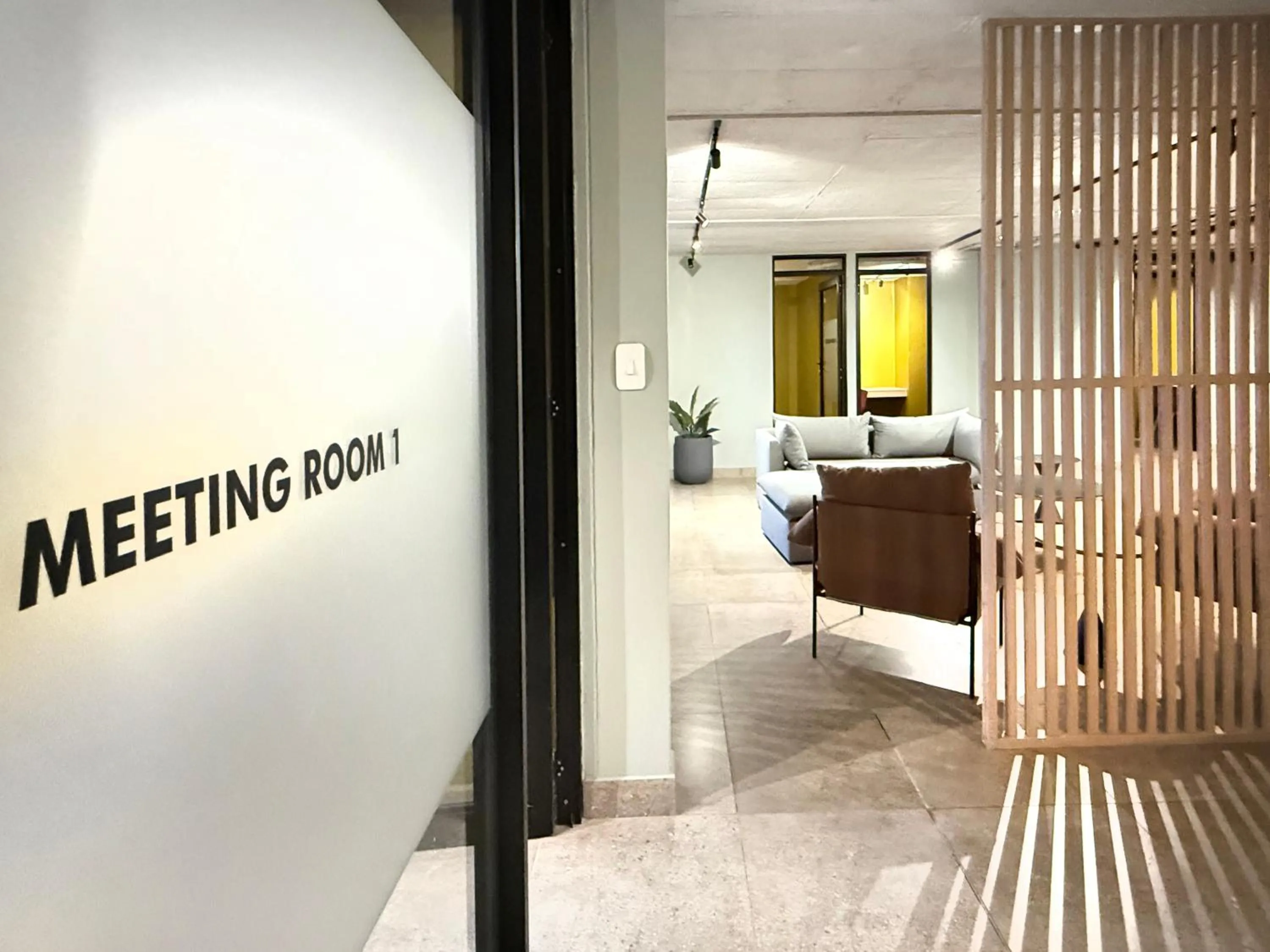 Meeting/conference room in Circa Aparthotel by Totalstay