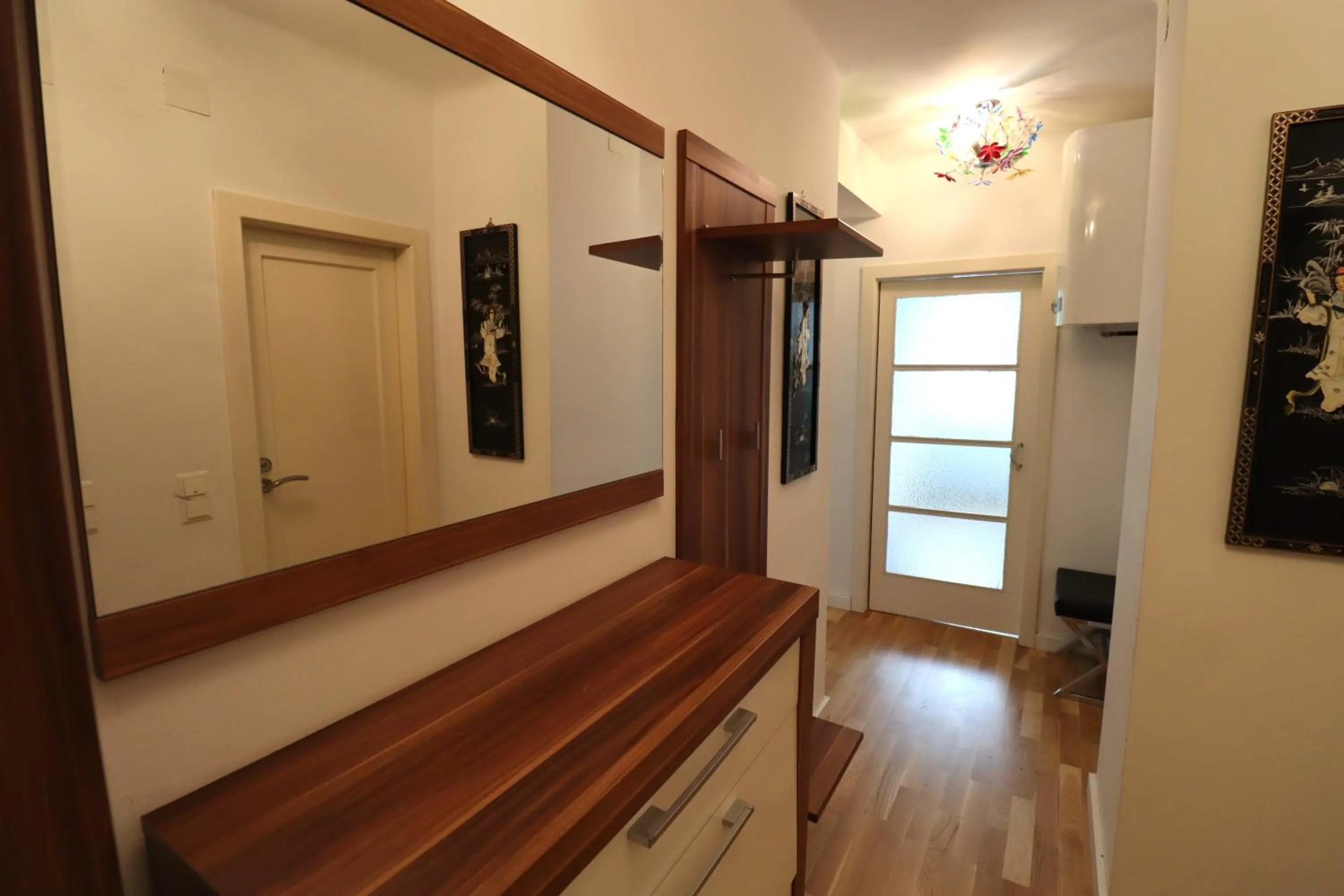 Exclusive serviced flat on Taborstraße