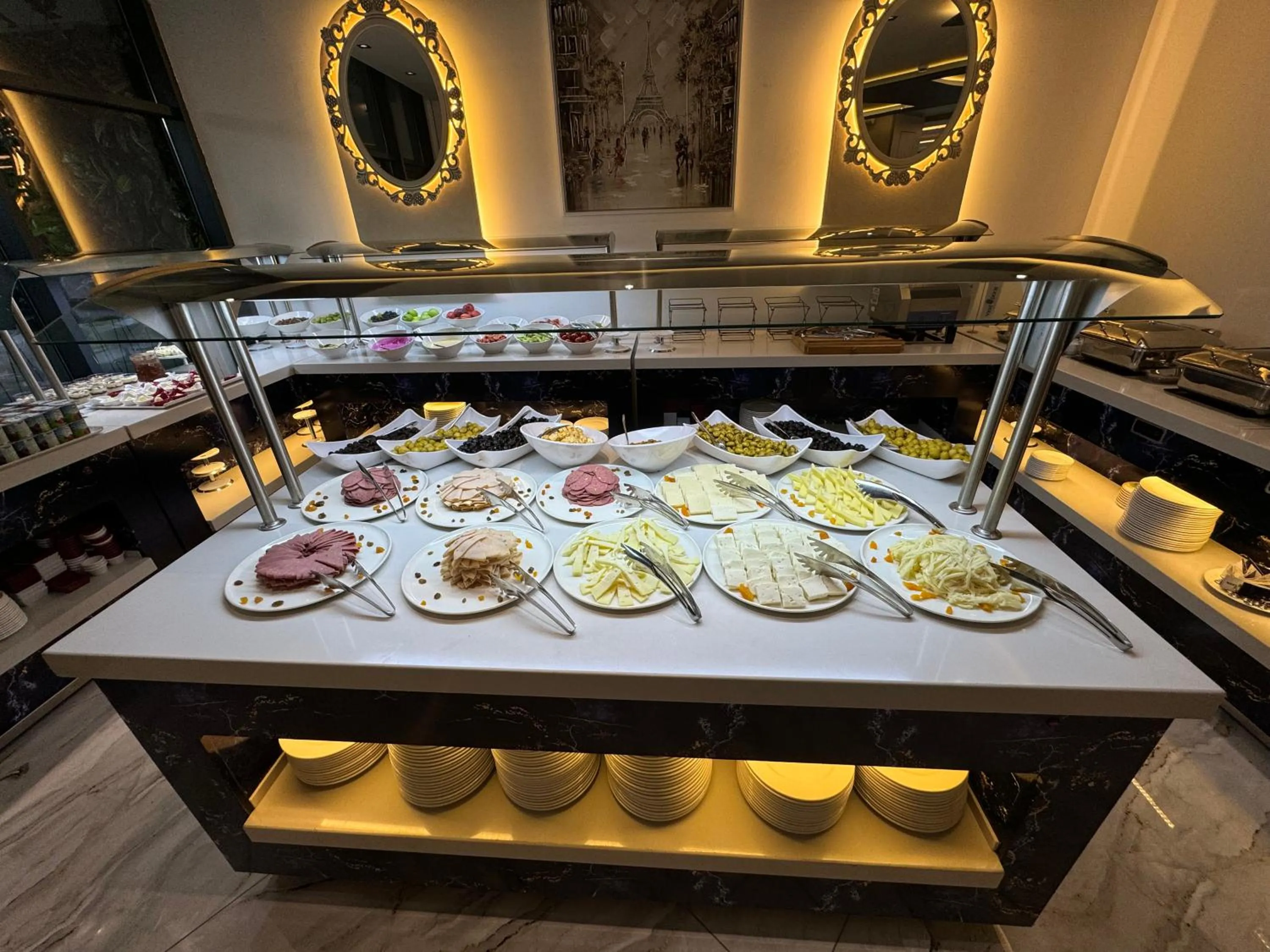 Breakfast in WestDoor Hotel