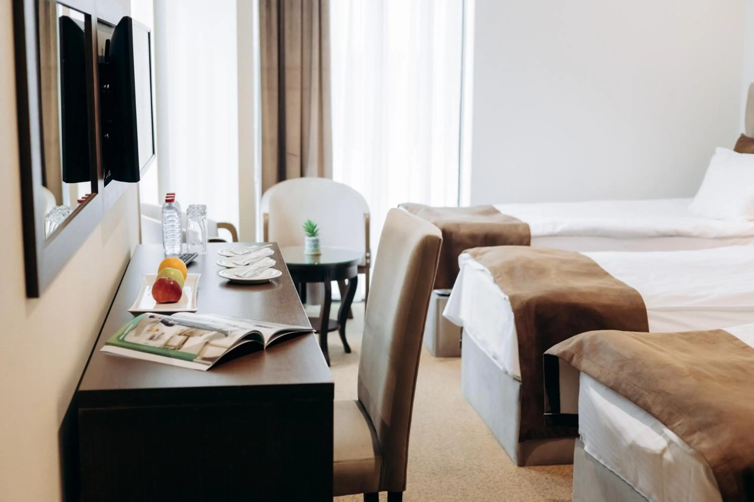 Communal lounge/ TV room in The Diamond Hotel Baku