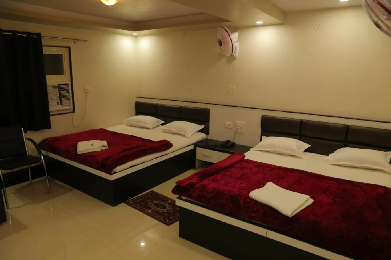 Bed in Venus Hotel 5 Minute Walking Distance from Dargah