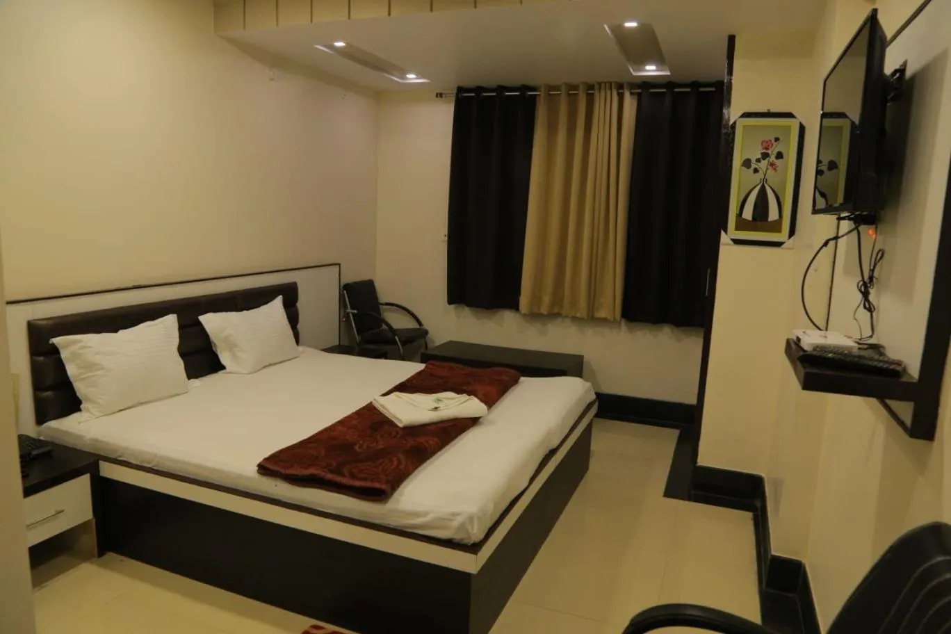 Bed in Venus Hotel 5 Minute Walking Distance from Dargah