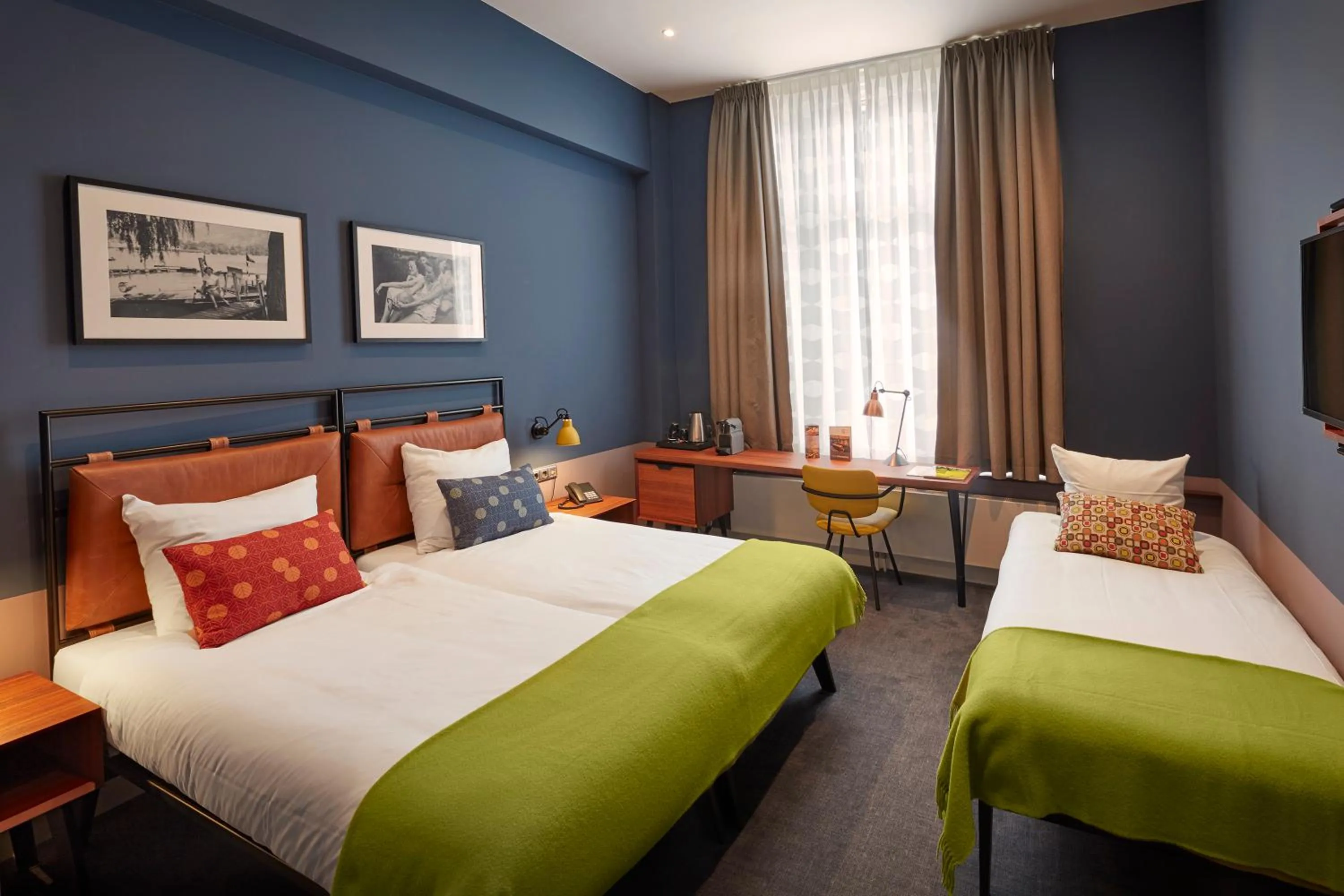 Bedroom, Bed in Hotel Lion D'Or