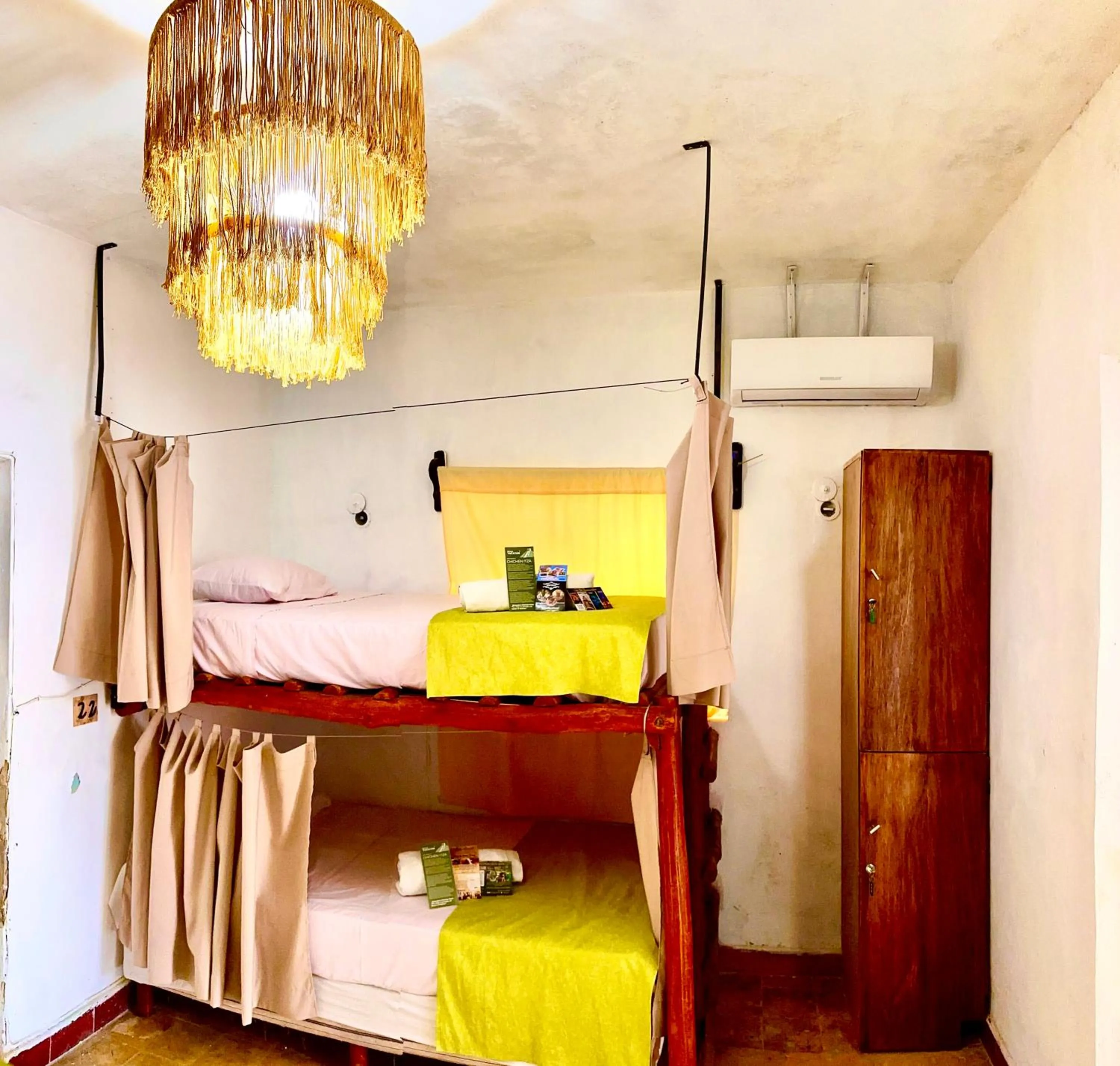 Bed in Guacamayas Hostel and Social Laundry