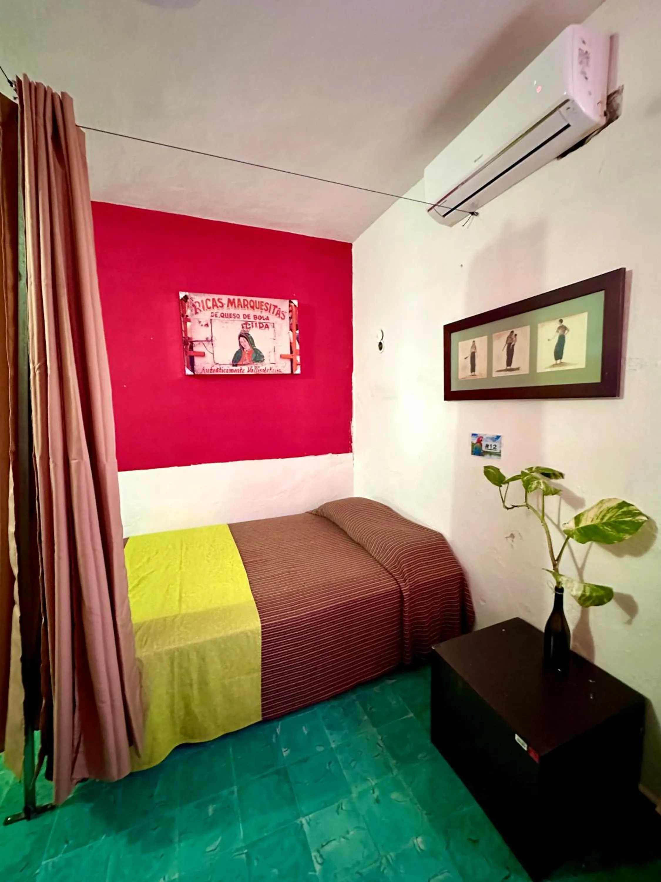 Bed in Guacamayas Hostel and Social Laundry