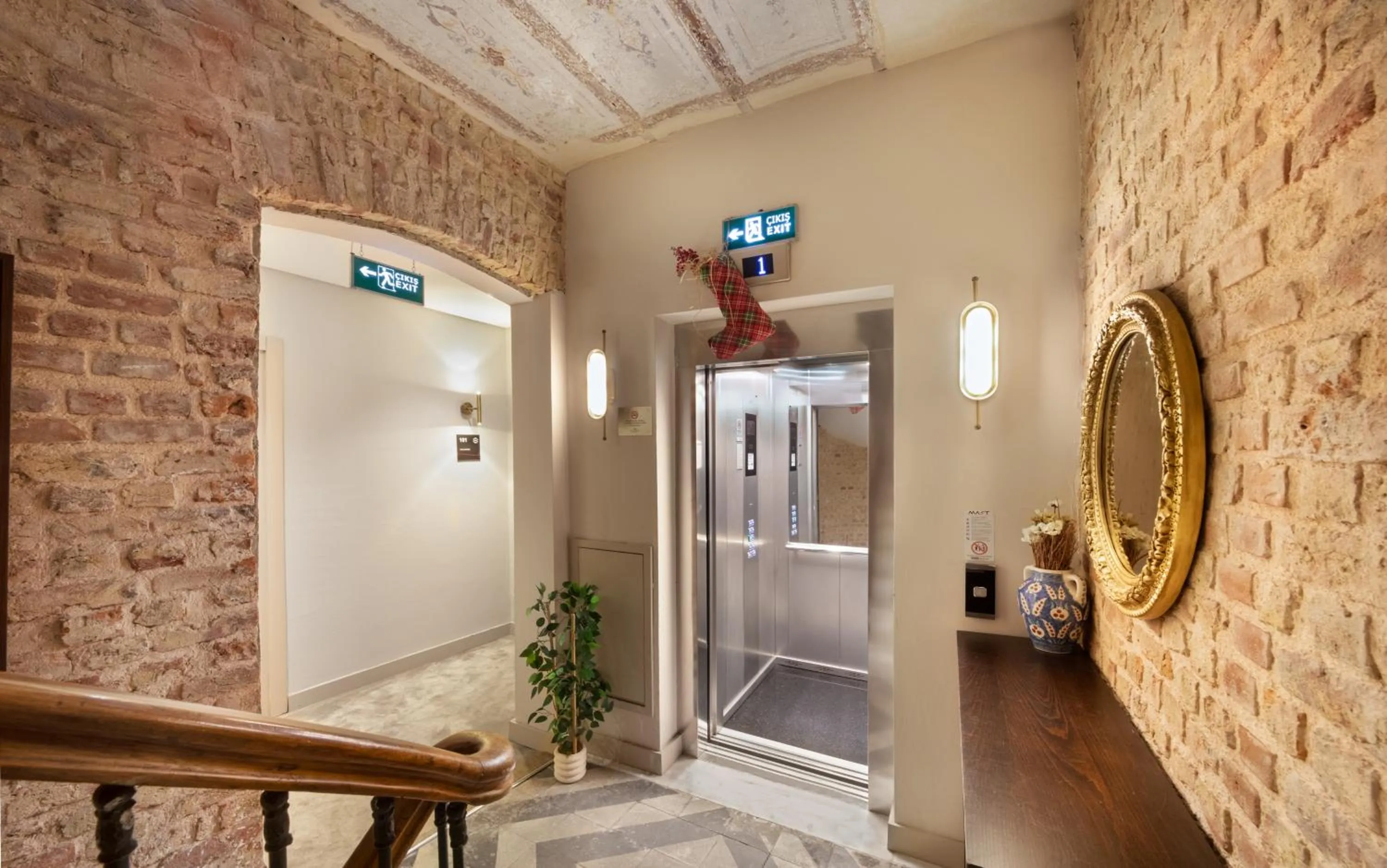 Property building in SYKAI HOTELS PERA