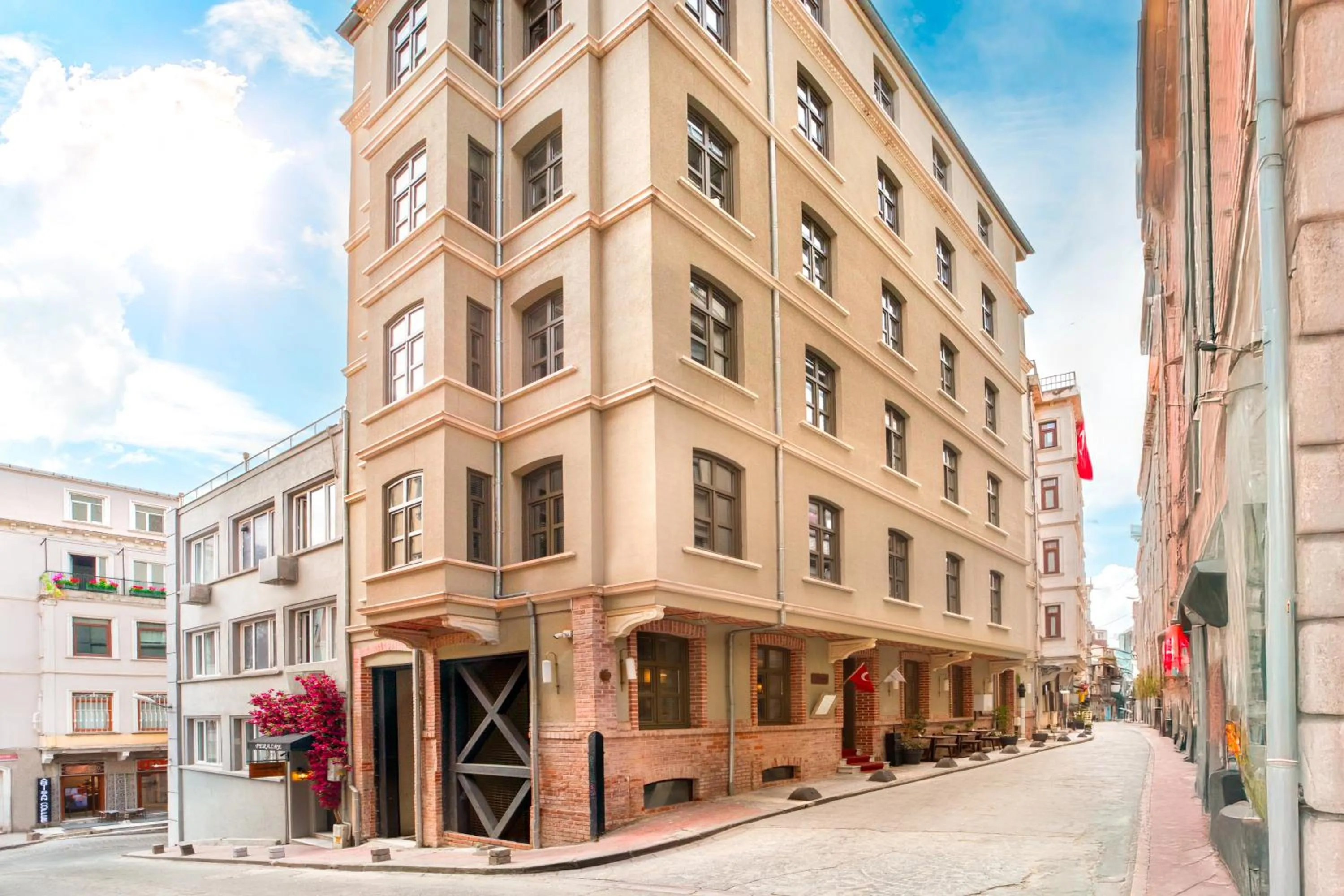 Property building in SYKAI HOTELS PERA