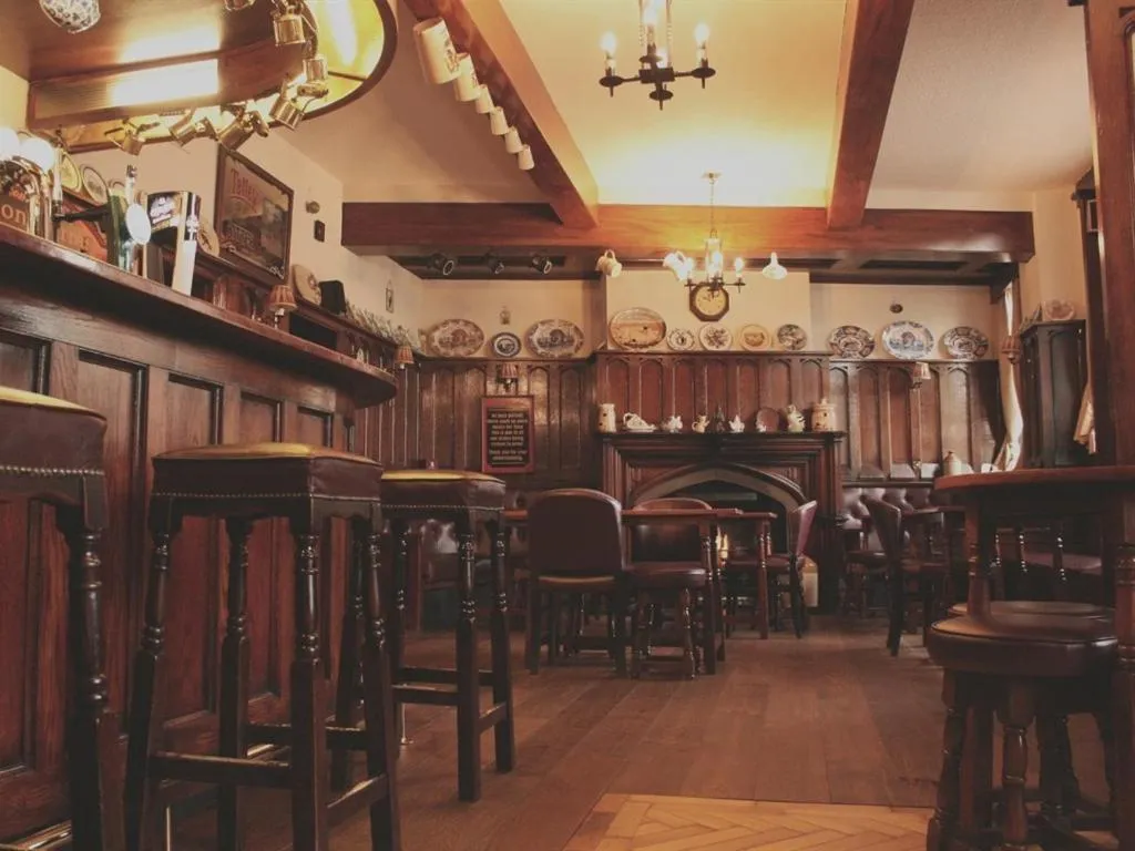 Dining area in Masons Arms
