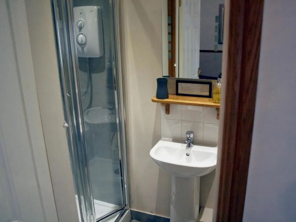 Bathroom in Masons Arms