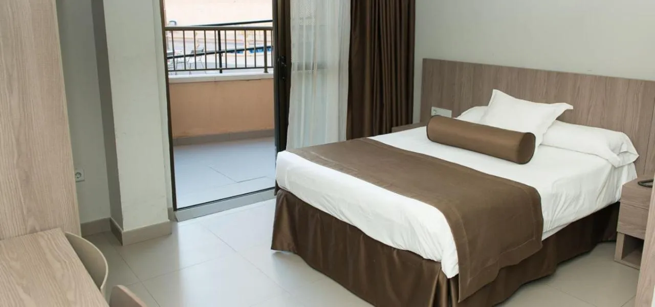 Bed in Hotel Acapulco Benidorm