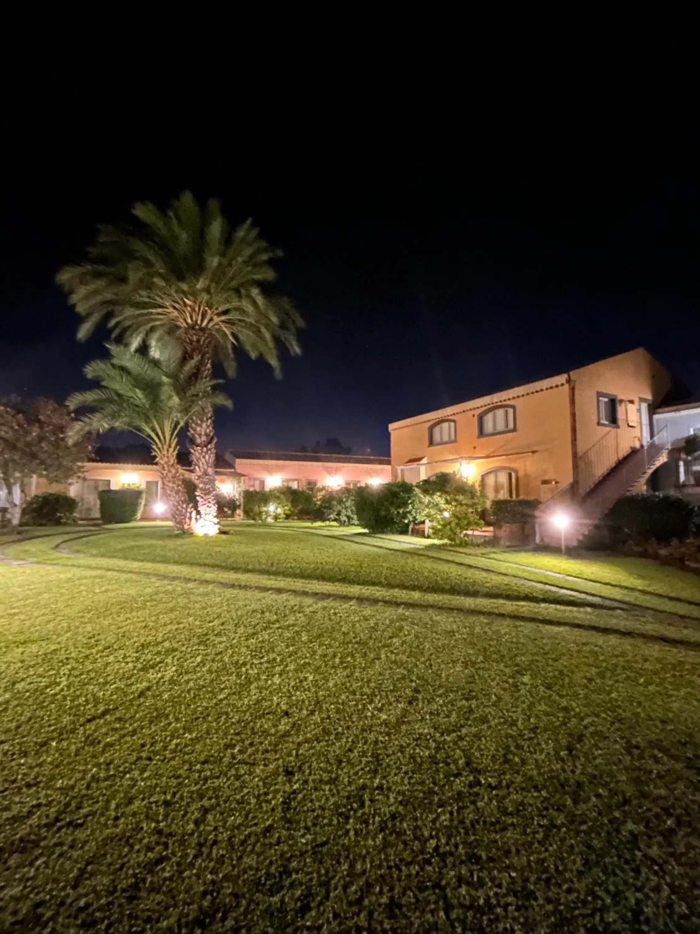 Garden in Torre Archirafi Resort