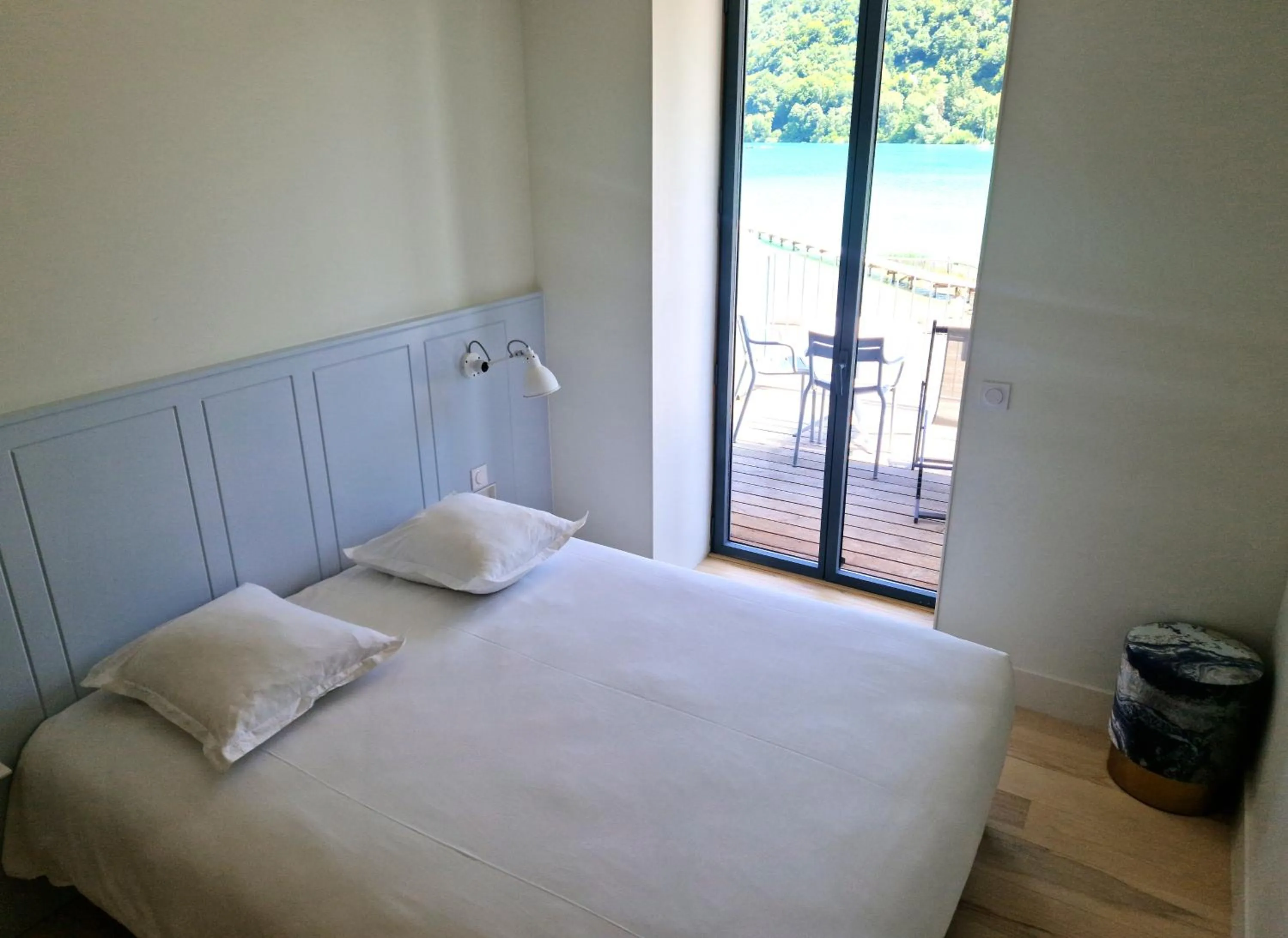 Photo of the whole room, Bed in Beau Rivage