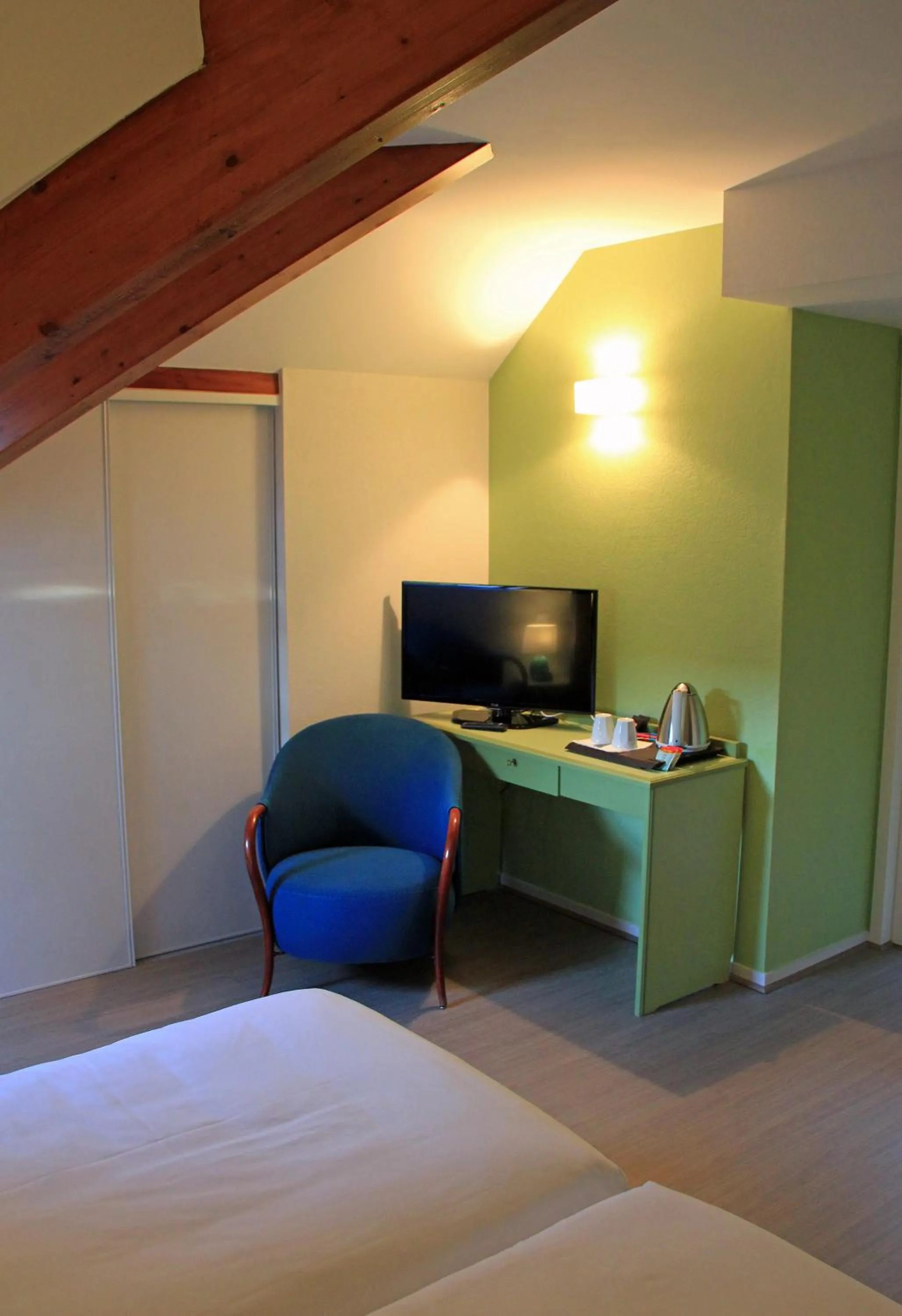 TV and multimedia, Bed in Beau Rivage