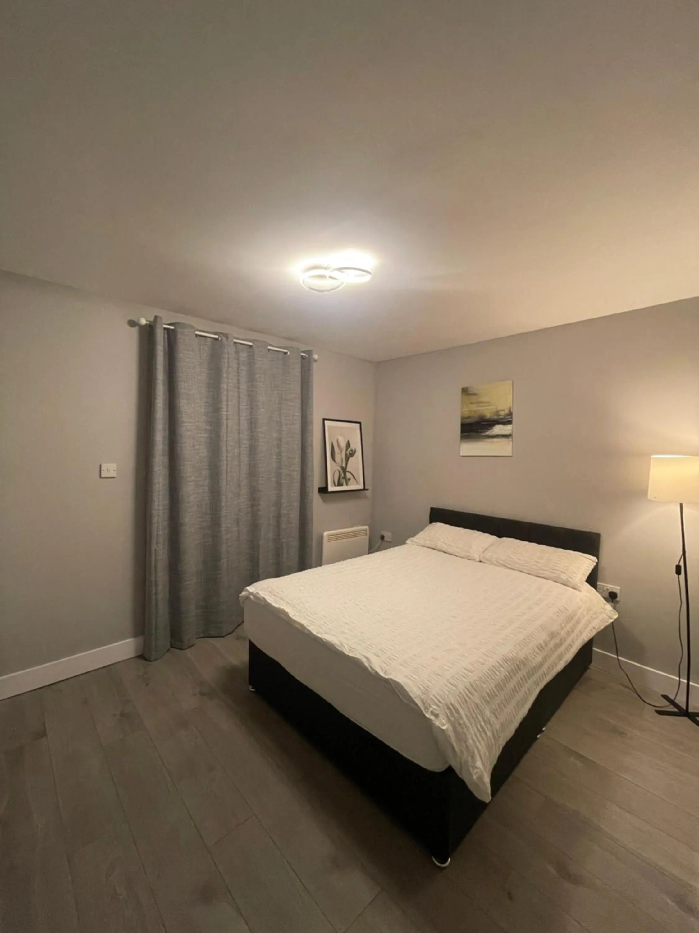 Bed in Chamberlayne Inn