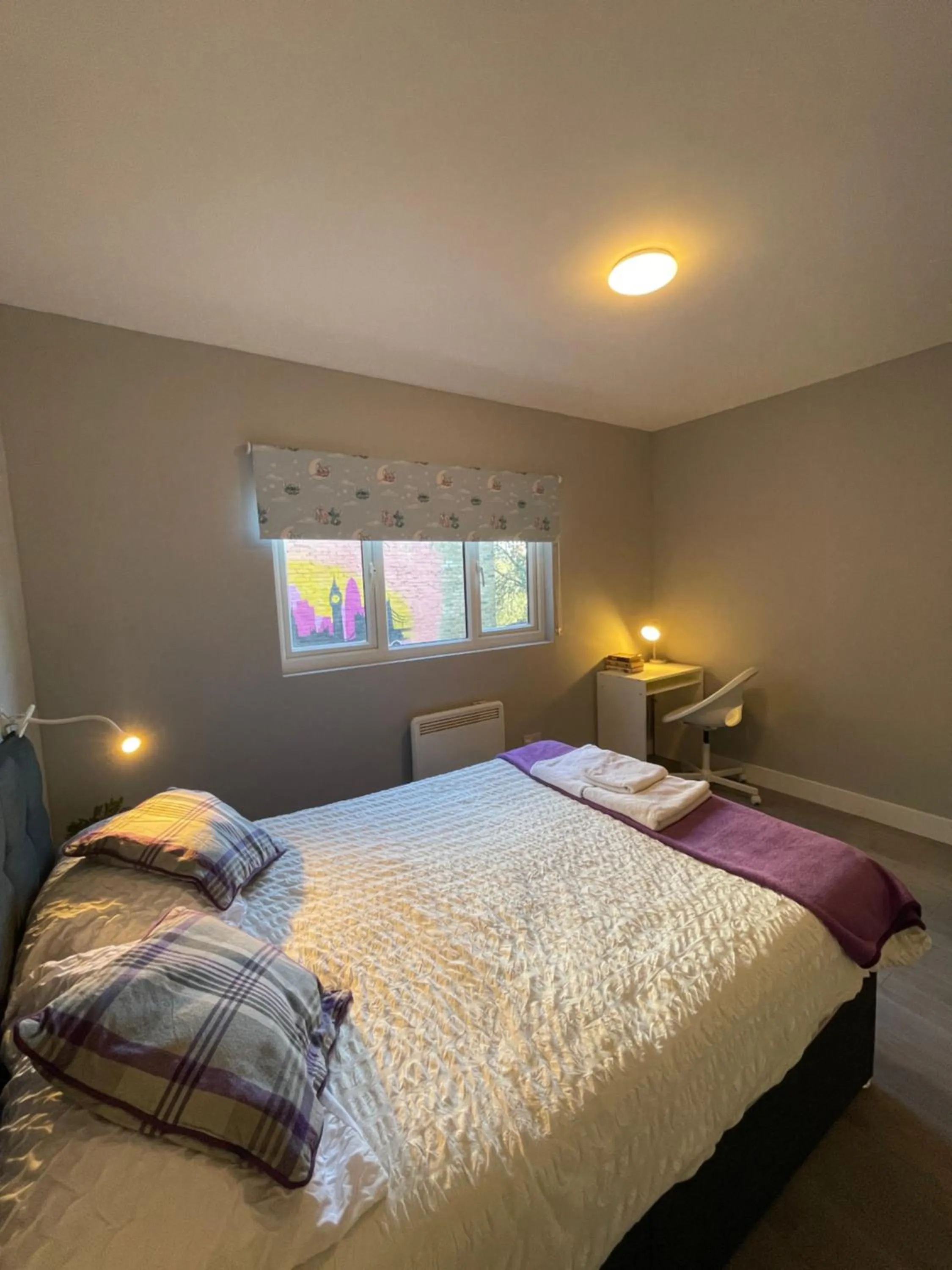 Bed in Chamberlayne Inn