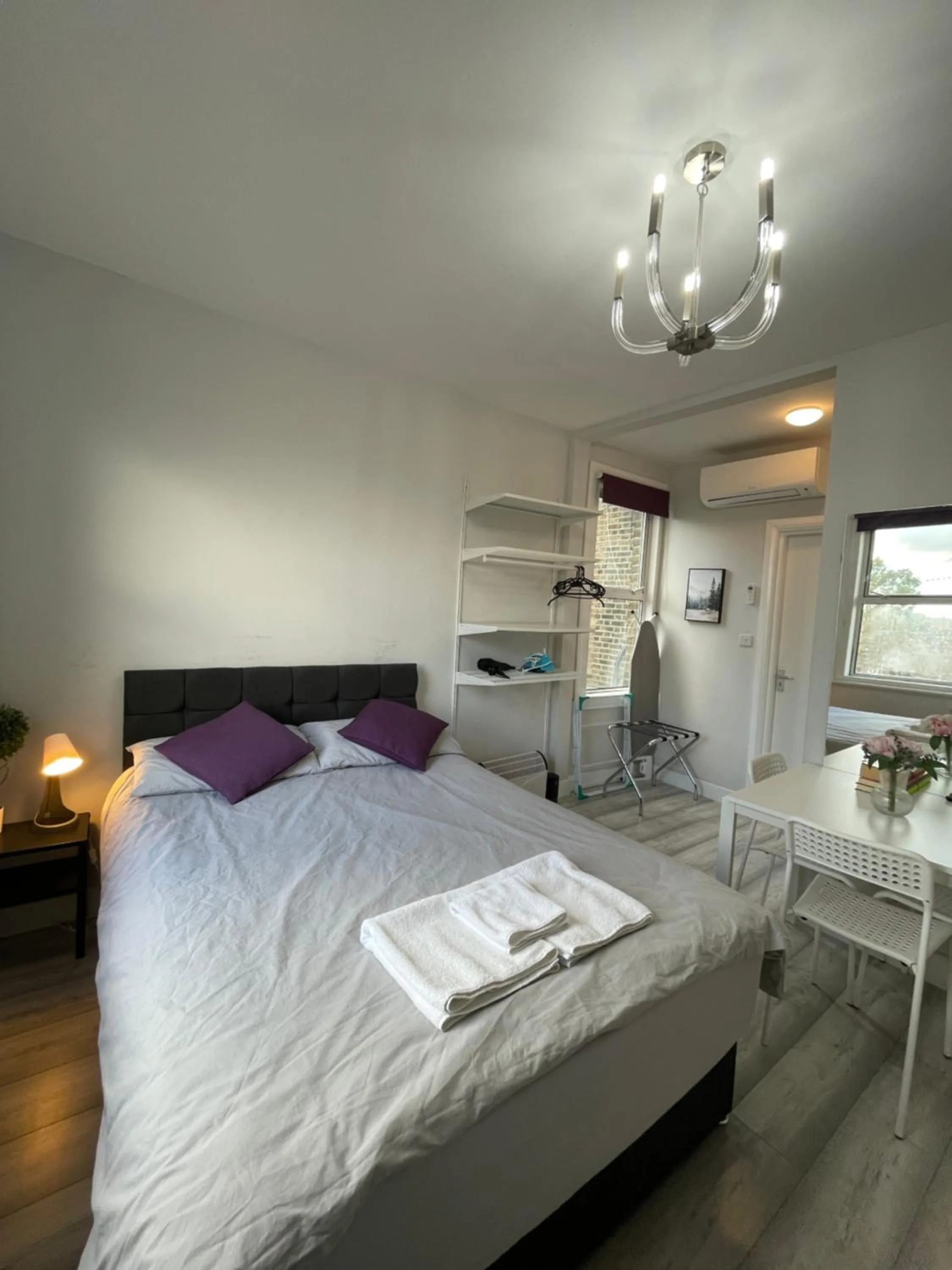 Bedroom, Bed in Chamberlayne Inn