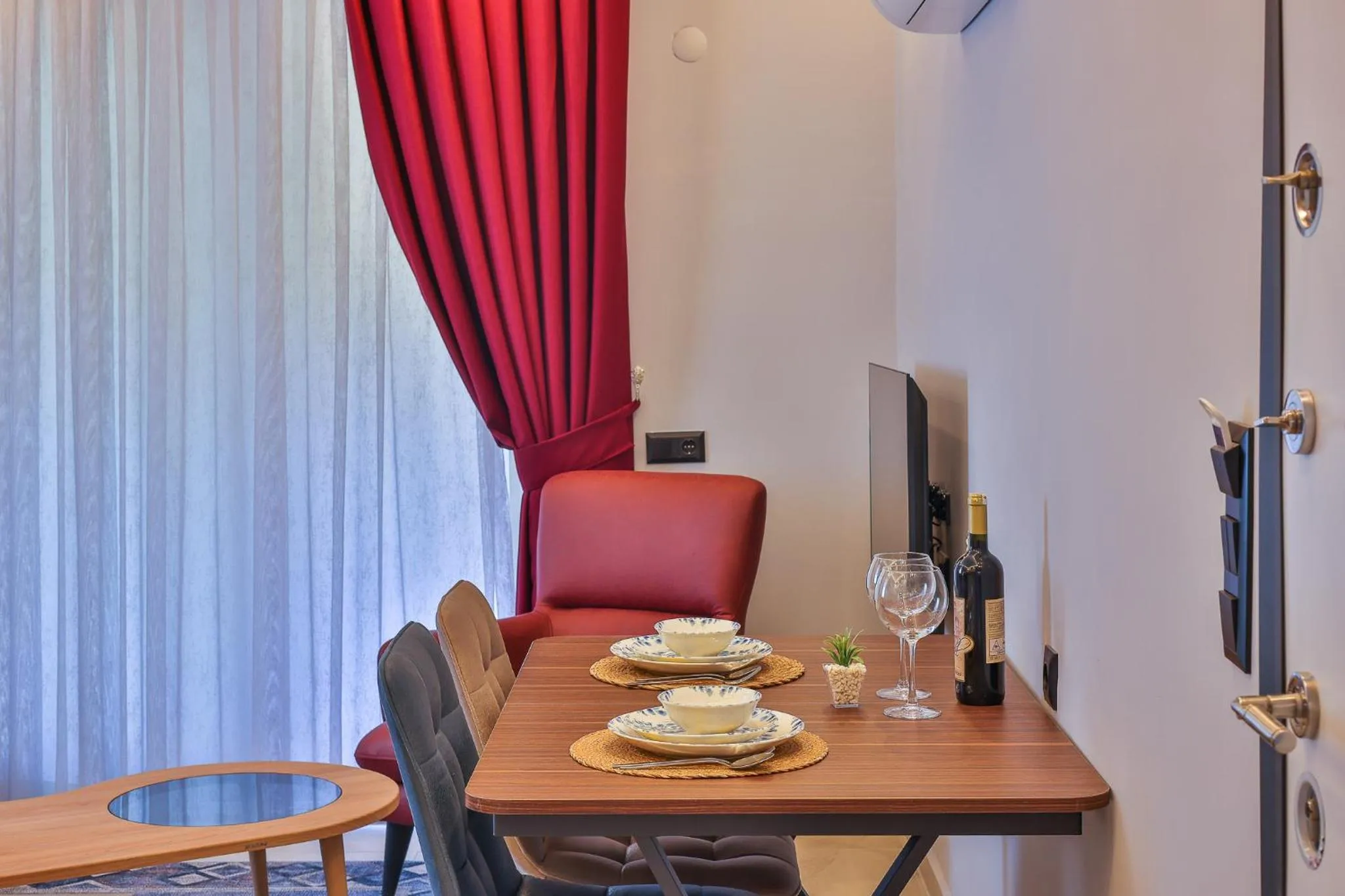 Seating area in Harnup Apart