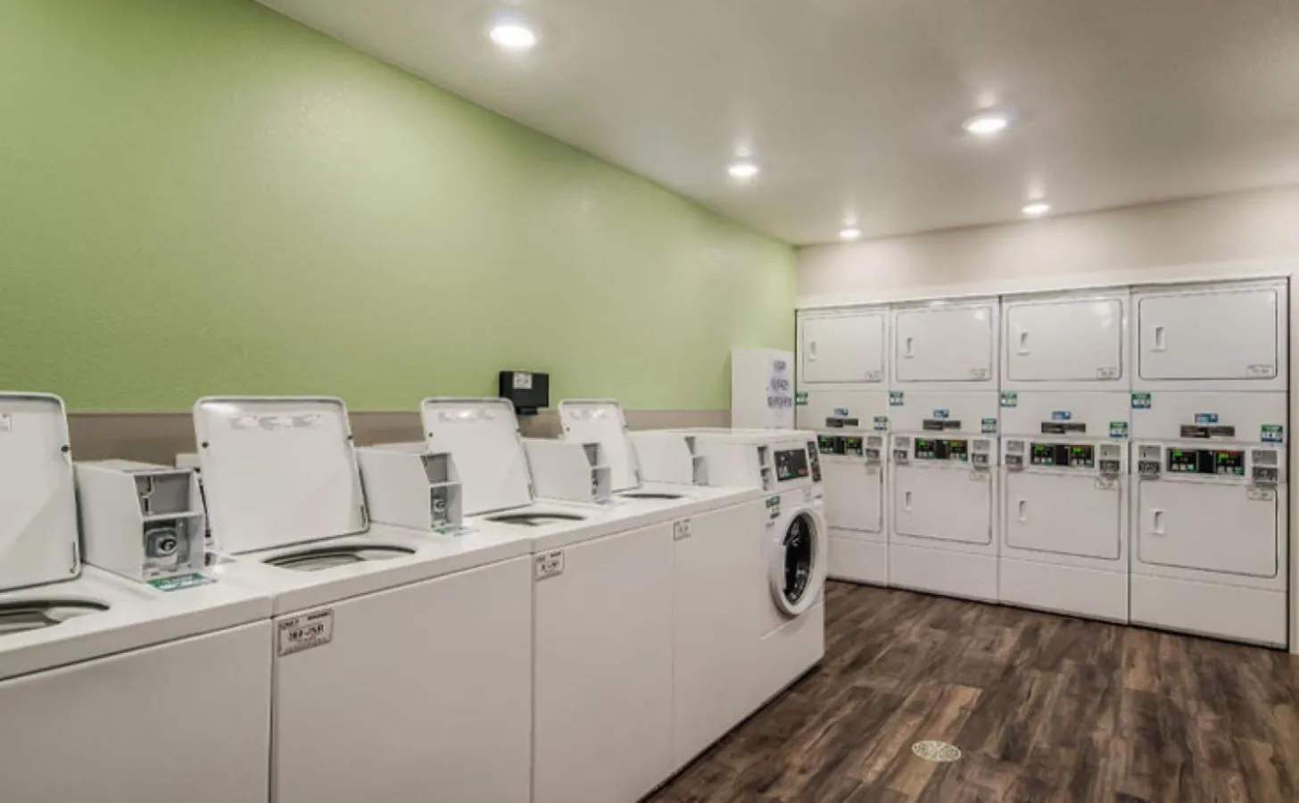 laundry in WoodSpring Suites Ashland - Richmond North