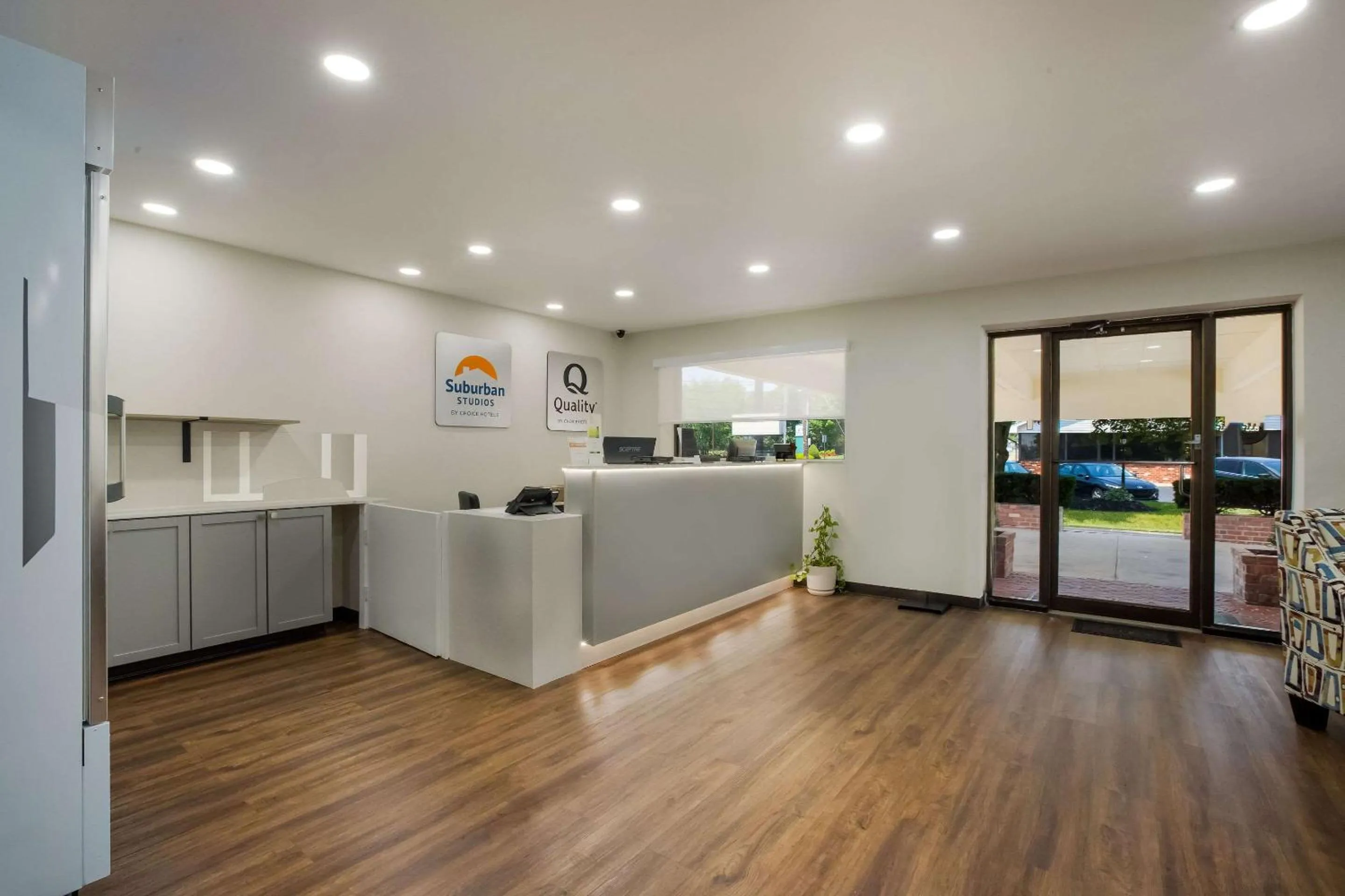 On-site shops in Suburban Studios Millville