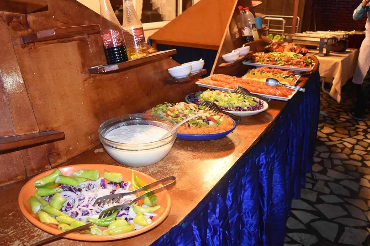 Food and drinks in Ares City Hotel