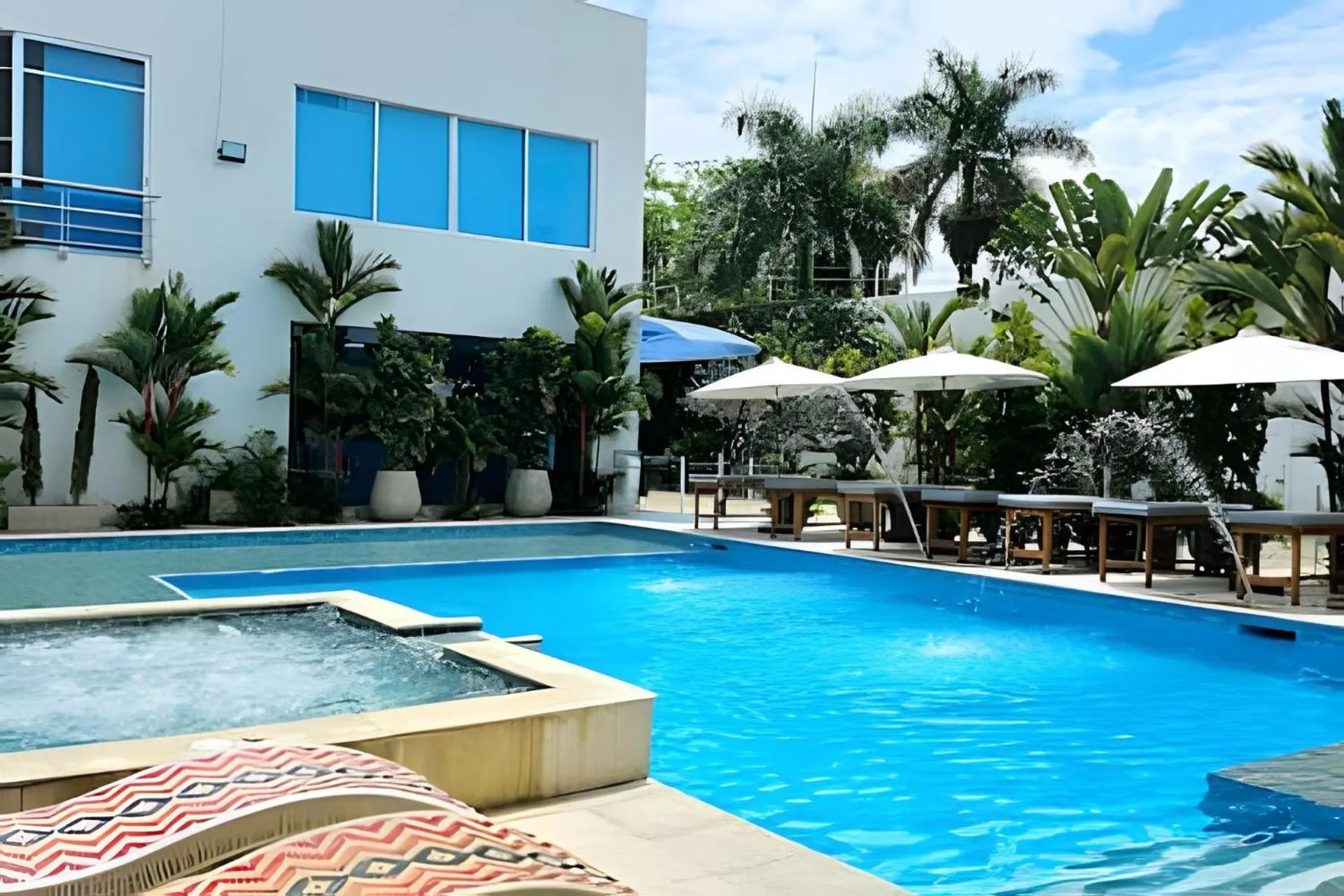 Hot Tub in Hotel Lotto Boutique