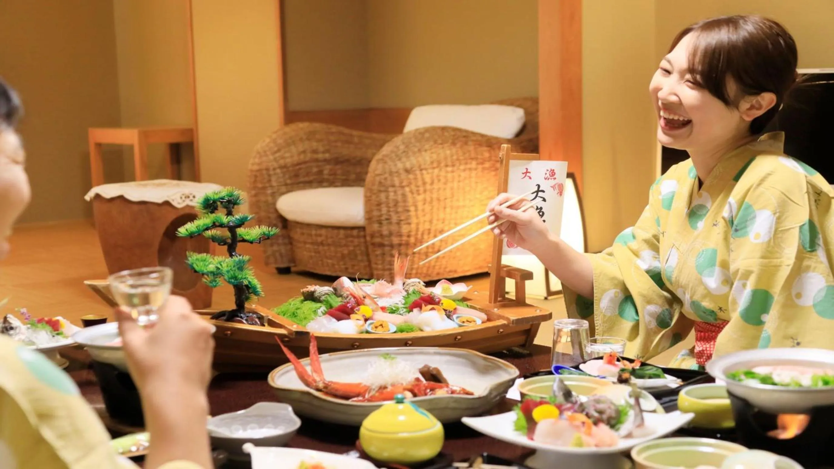 People in Yuyado Mikannoki