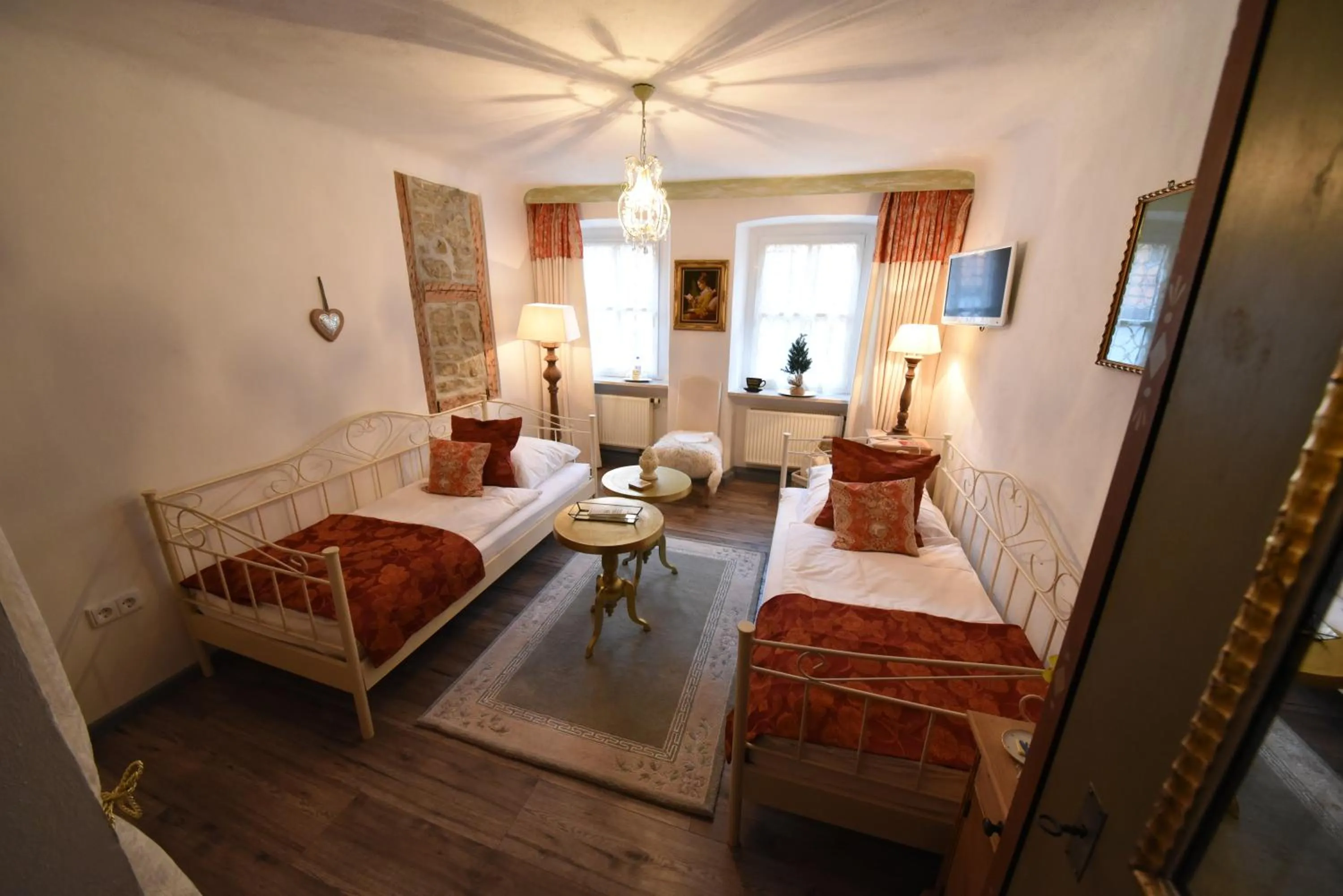 Bedroom, Bed in GoldGemäuer Appartements