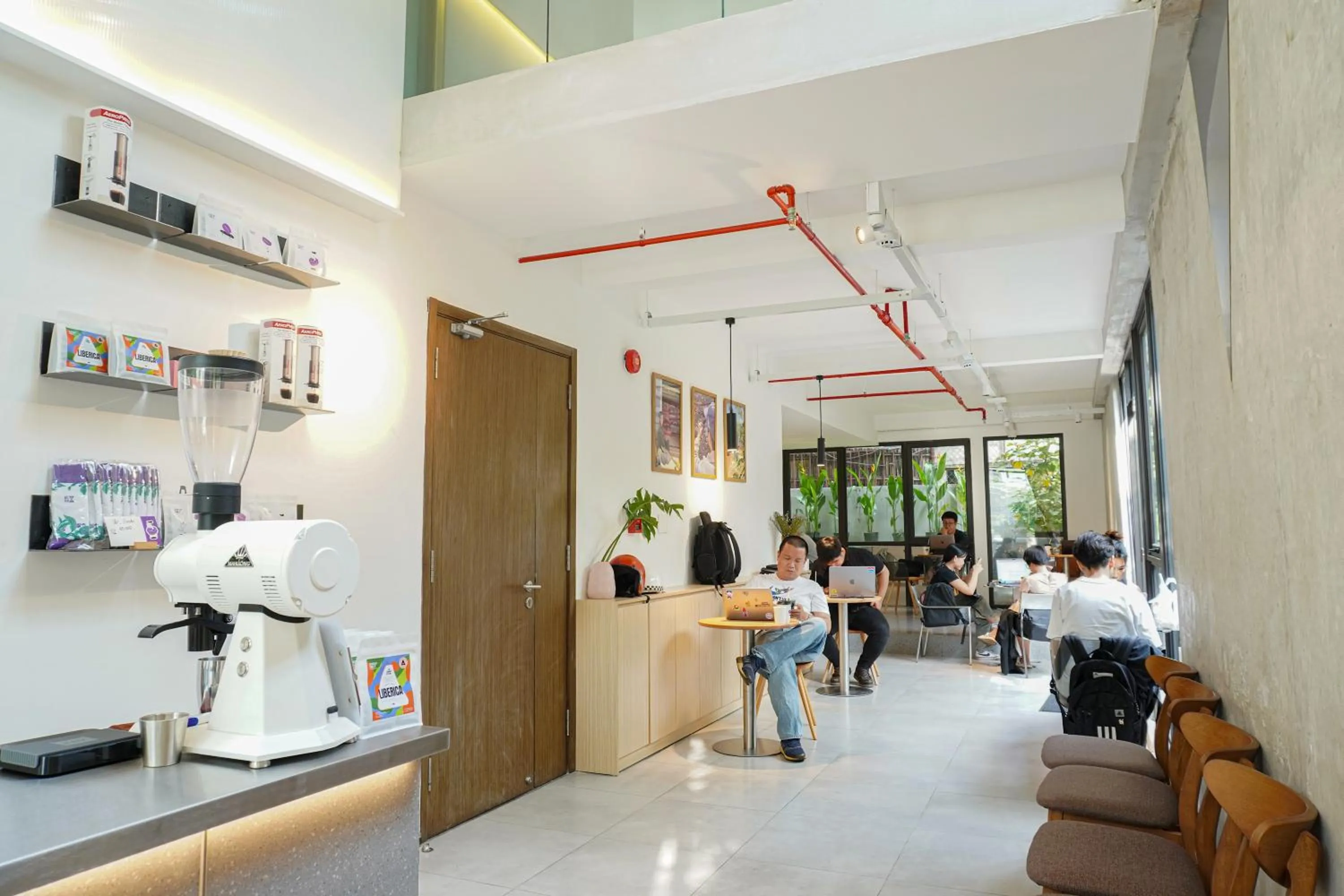 Property building in Express by M Village Nguyễn Văn Thủ