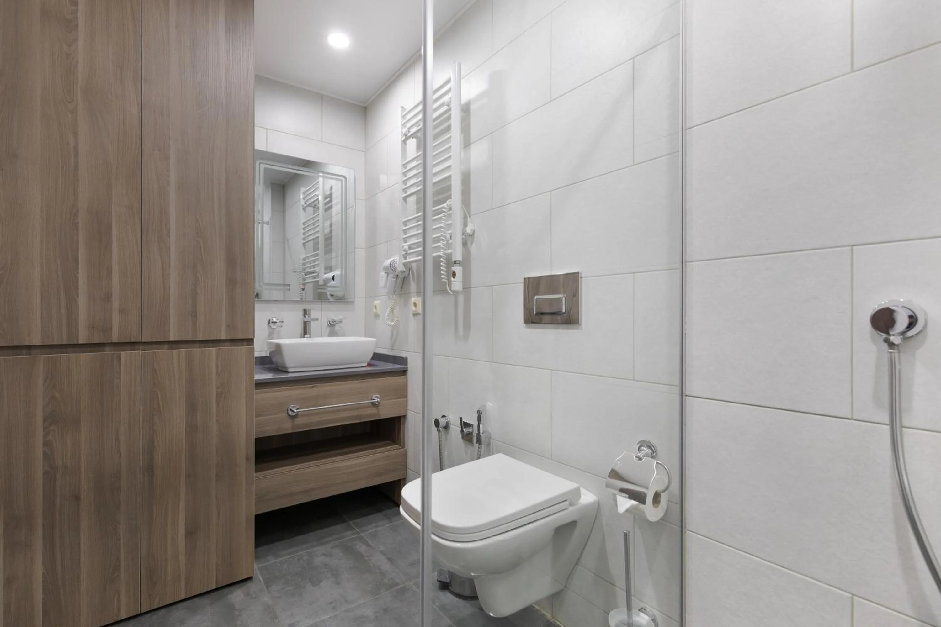 Shower in Wyn Residence Batumi